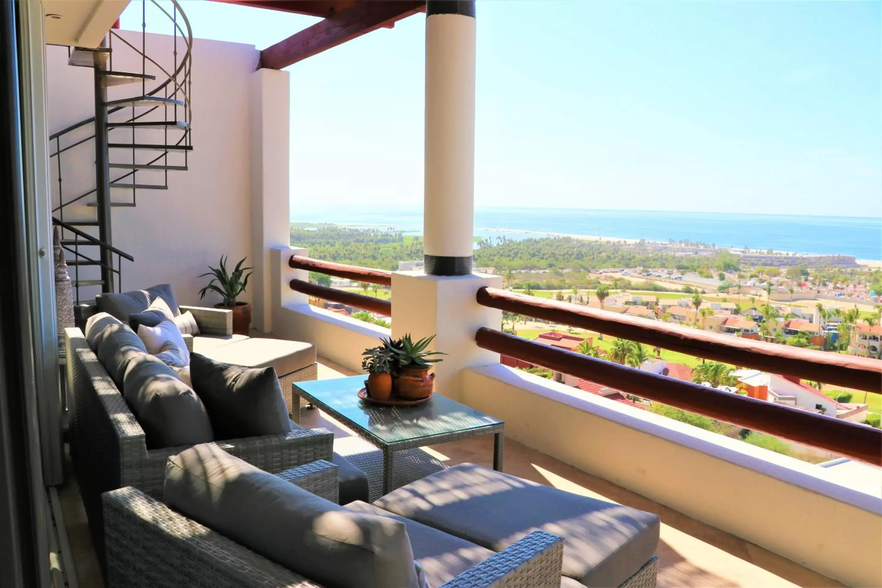 Balcony/Terrace in Alegranza Luxury Resort - All Master Suite