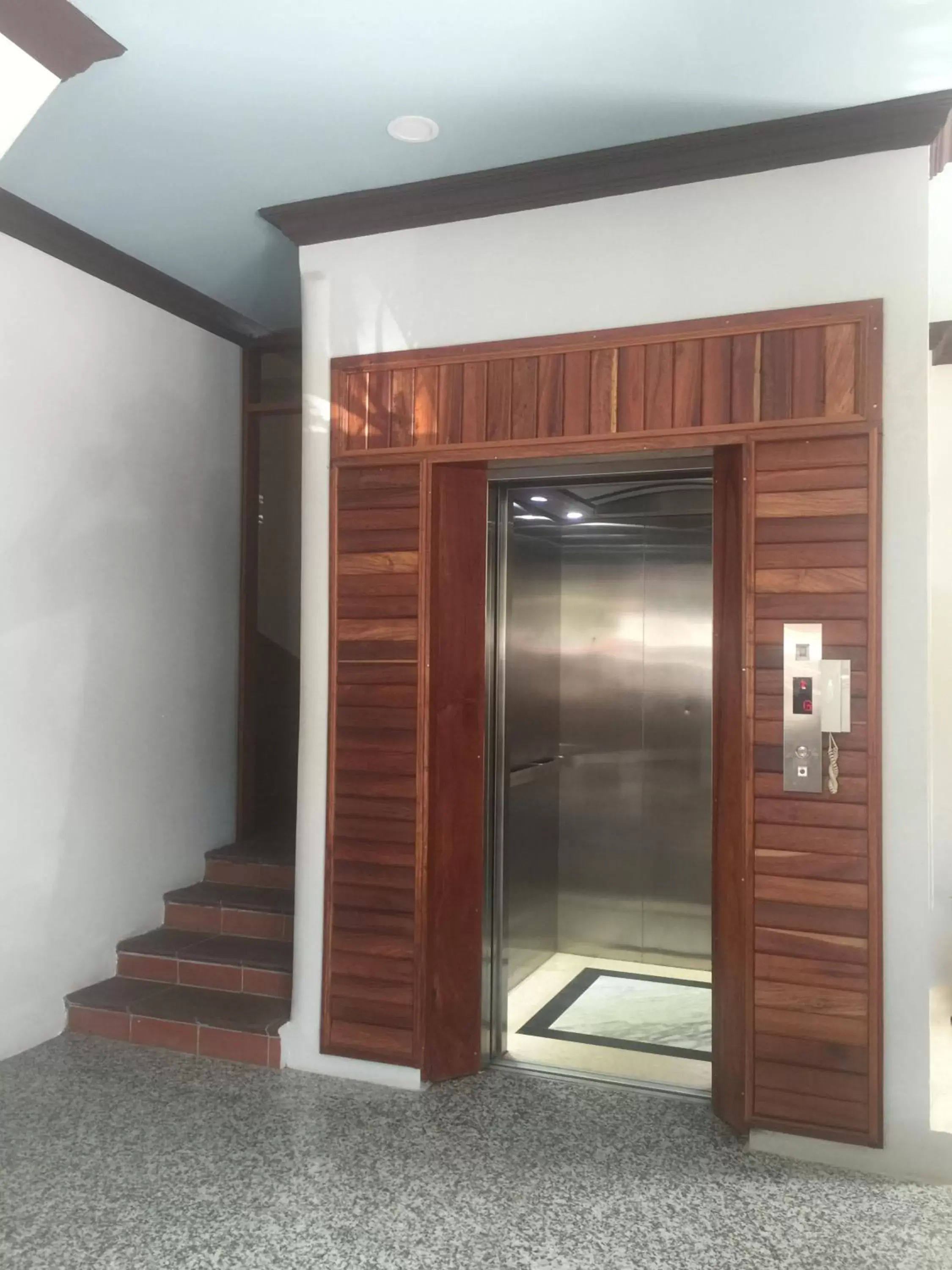 Area and facilities, Facade/Entrance in Seng Hout Hotel