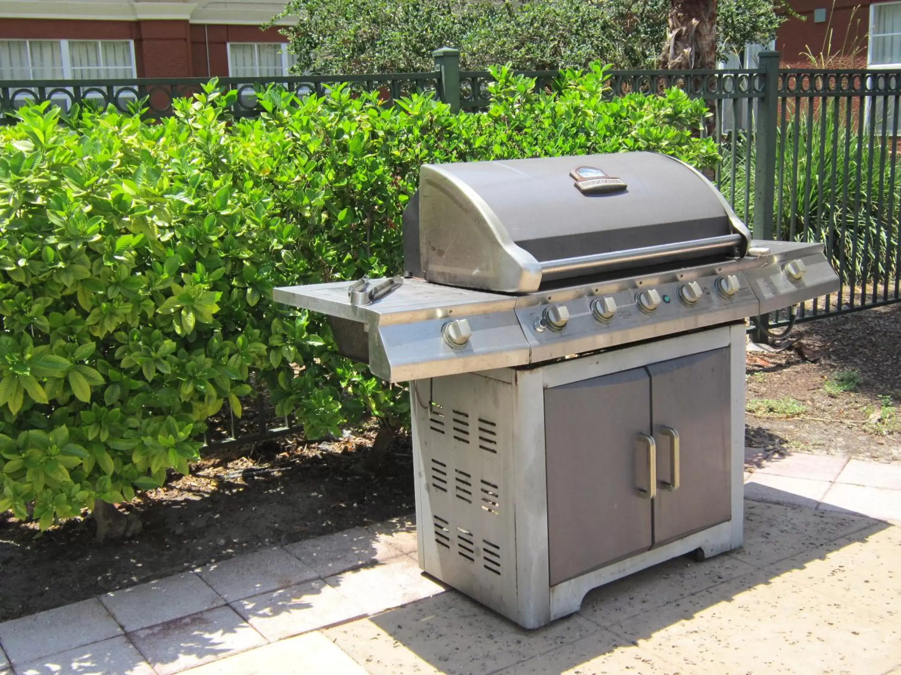 BBQ Facilities in Extended Stay America Suites - Tampa - Airport - N Westshore Blvd