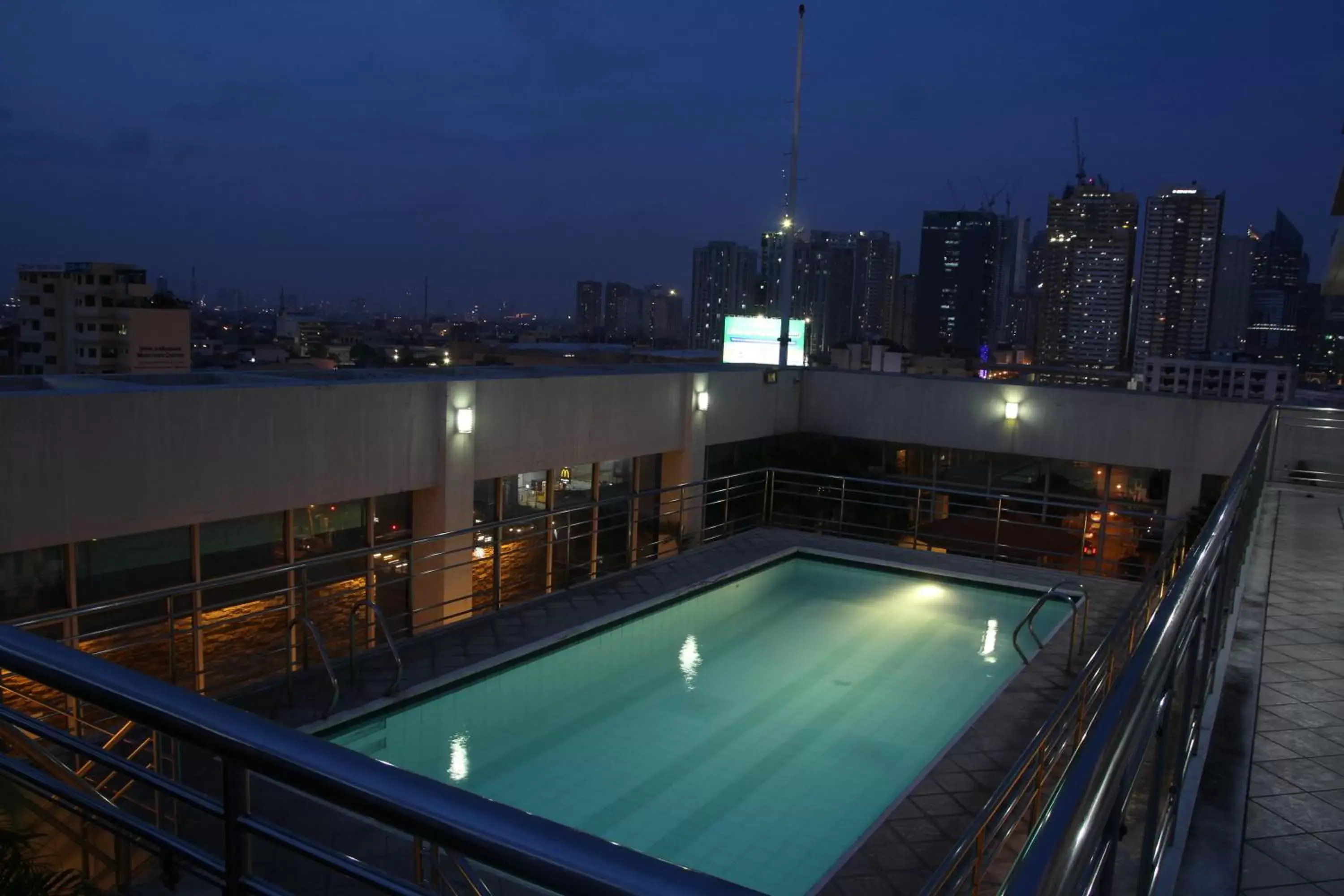 Balcony/Terrace, Swimming Pool in Herald Suites Solana