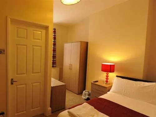 Double Room with Private Bathroom in Gail's Guest House