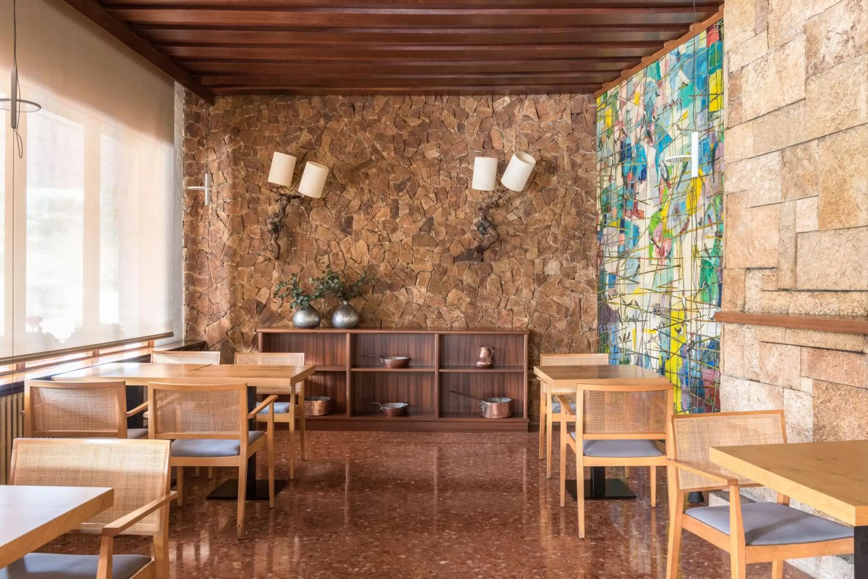 Restaurant/Places to Eat in Hotel Emporda
