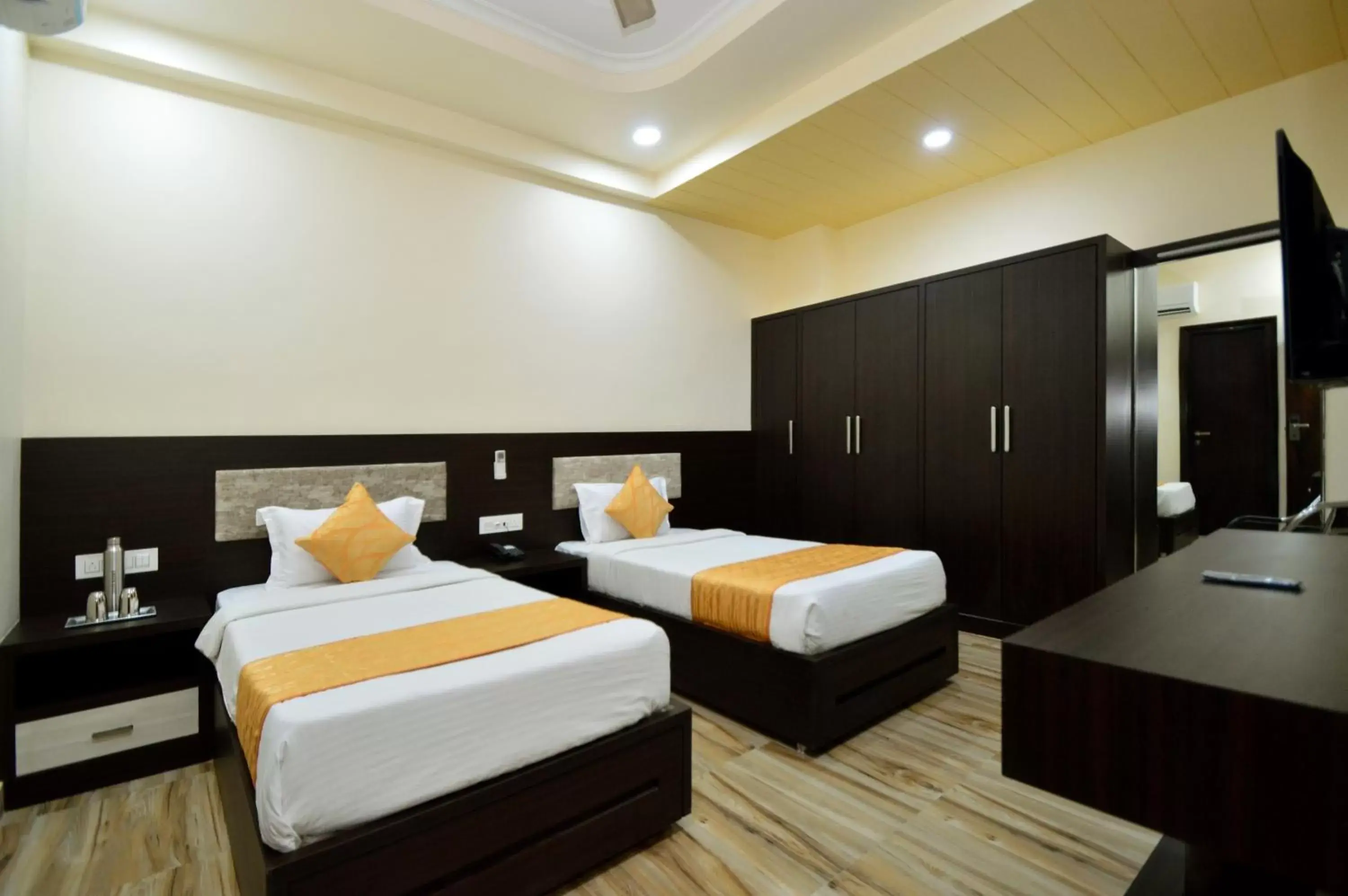 Standard Twin Room in Kapish Home-All Pure Veg Standard Twin Room in Kapish Home-All Pure Veg