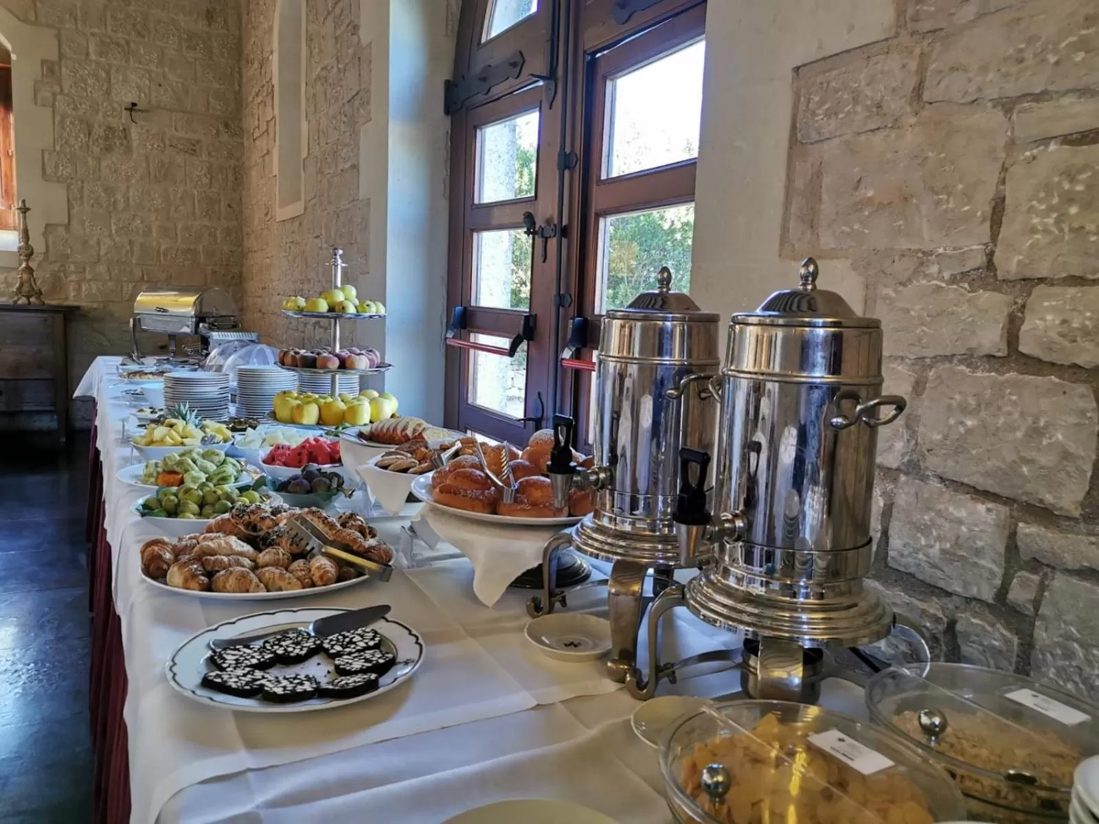 Buffet breakfast in Eremo Della Giubiliana