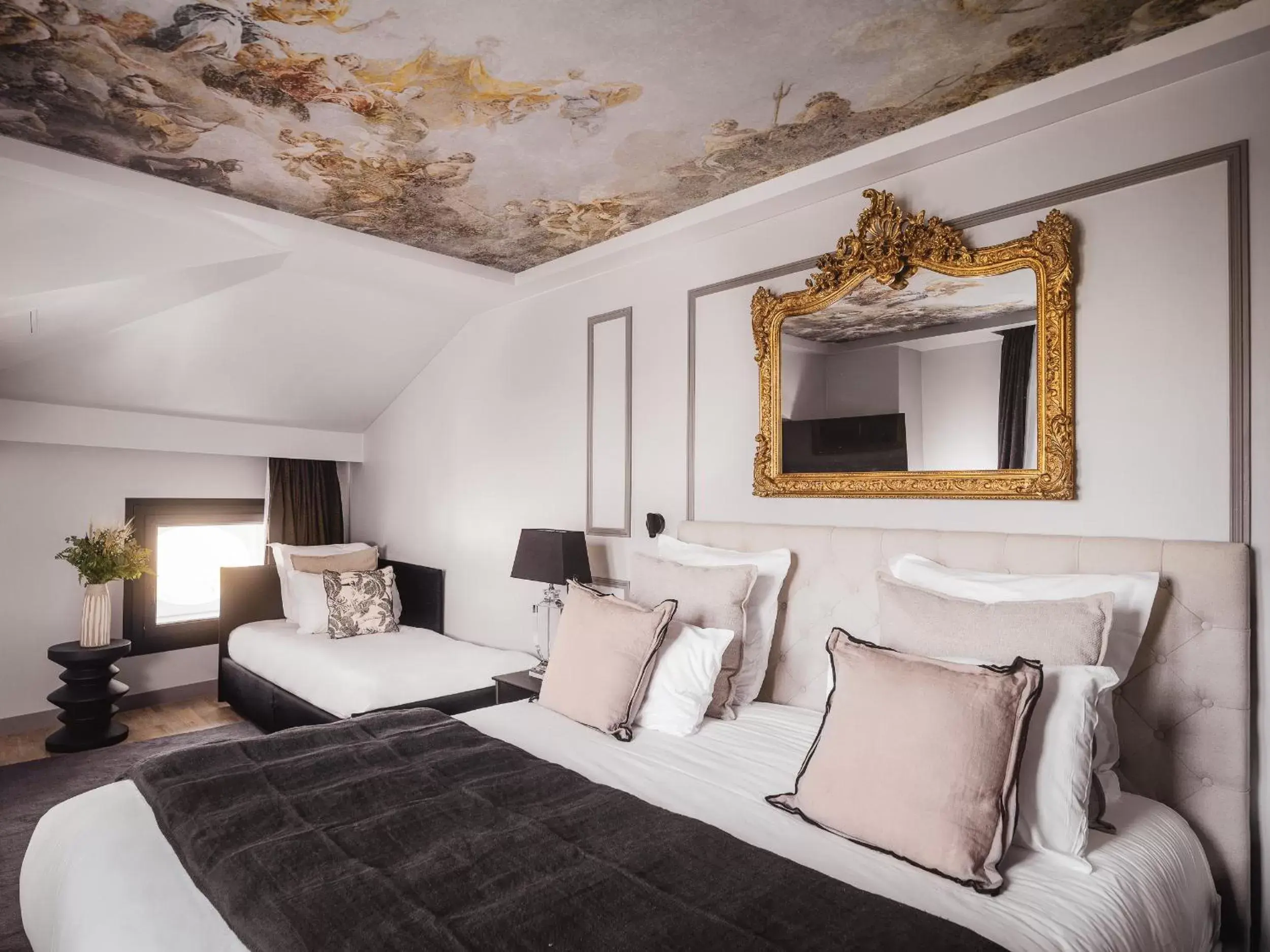 Bedroom, Bed in Maisons du Monde Hôtel & Suites - La Rochelle Vieux Port