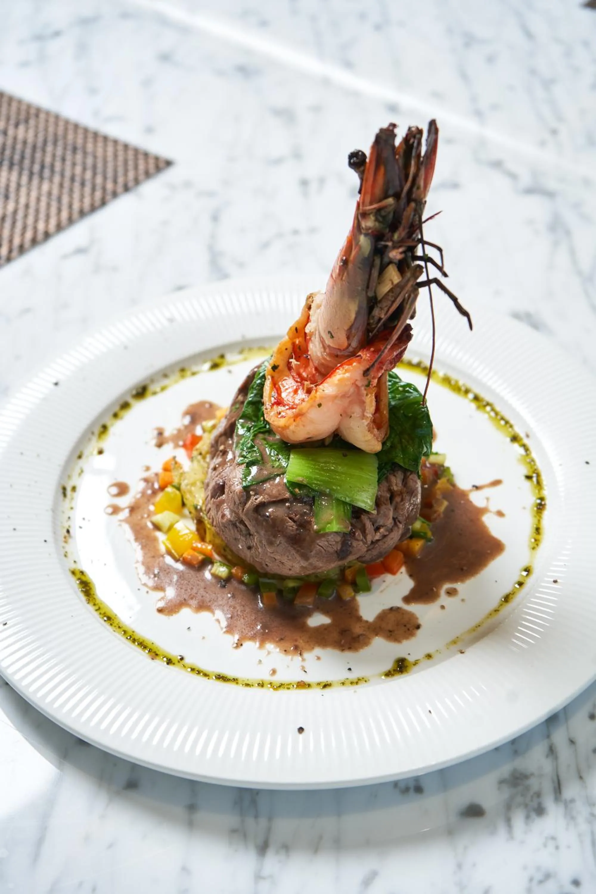 Restaurant/places to eat in Monty Suites Lekki