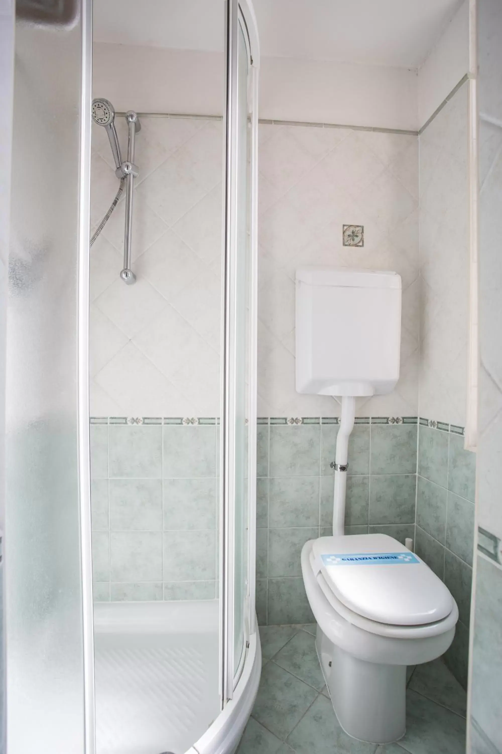 Shower, Bathroom in Hotel Sant'Angelo