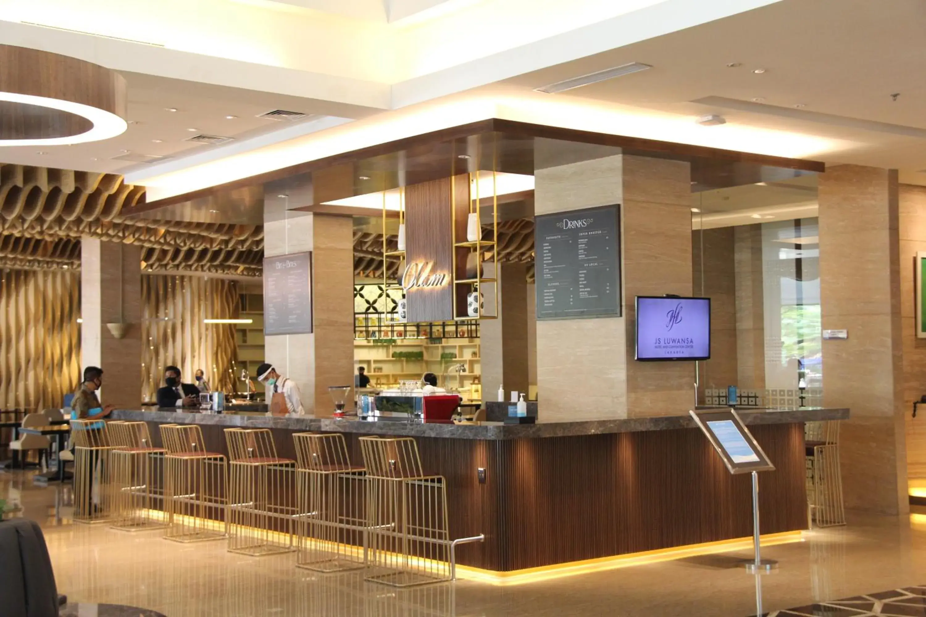 Restaurant/places to eat in JS Luwansa Hotel & Convention Center Restaurant/places to eat in JS Luwansa Hotel & Convention Center