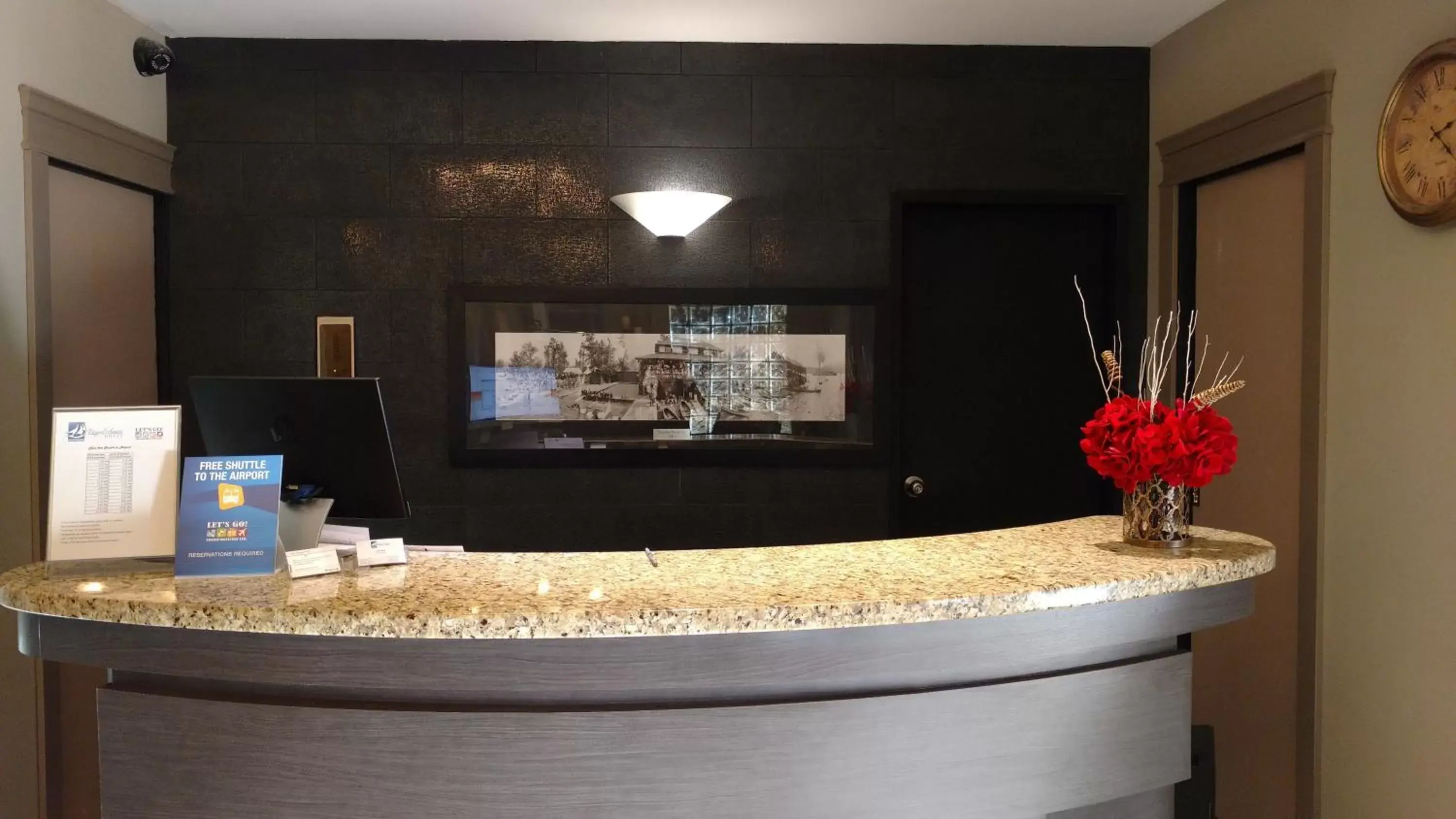 Lobby or reception in The Royal Anne Hotel Lobby or reception in The Royal Anne Hotel