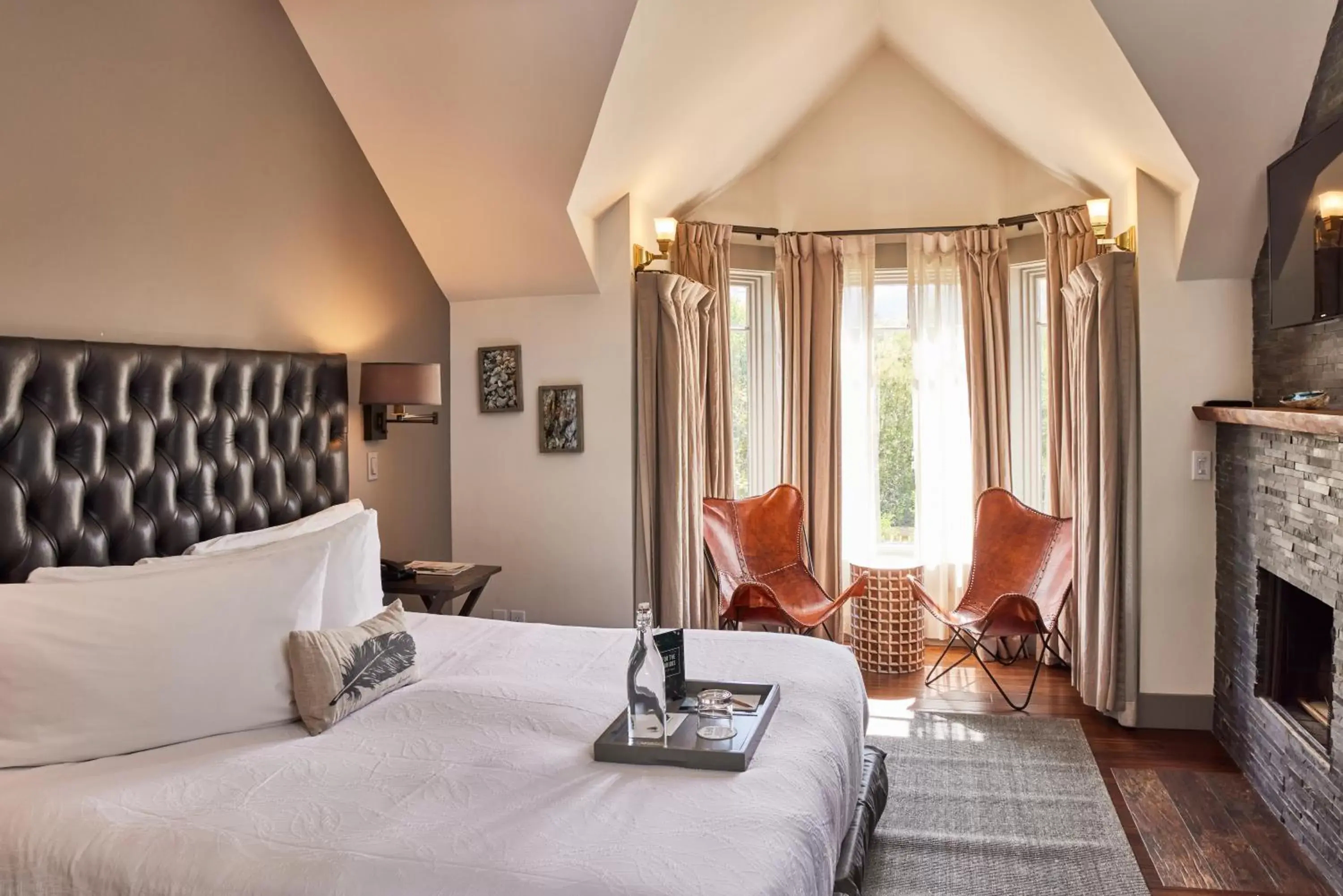 Deluxe King Room in Olema House at Point Reyes Deluxe King Room in Olema House at Point Reyes