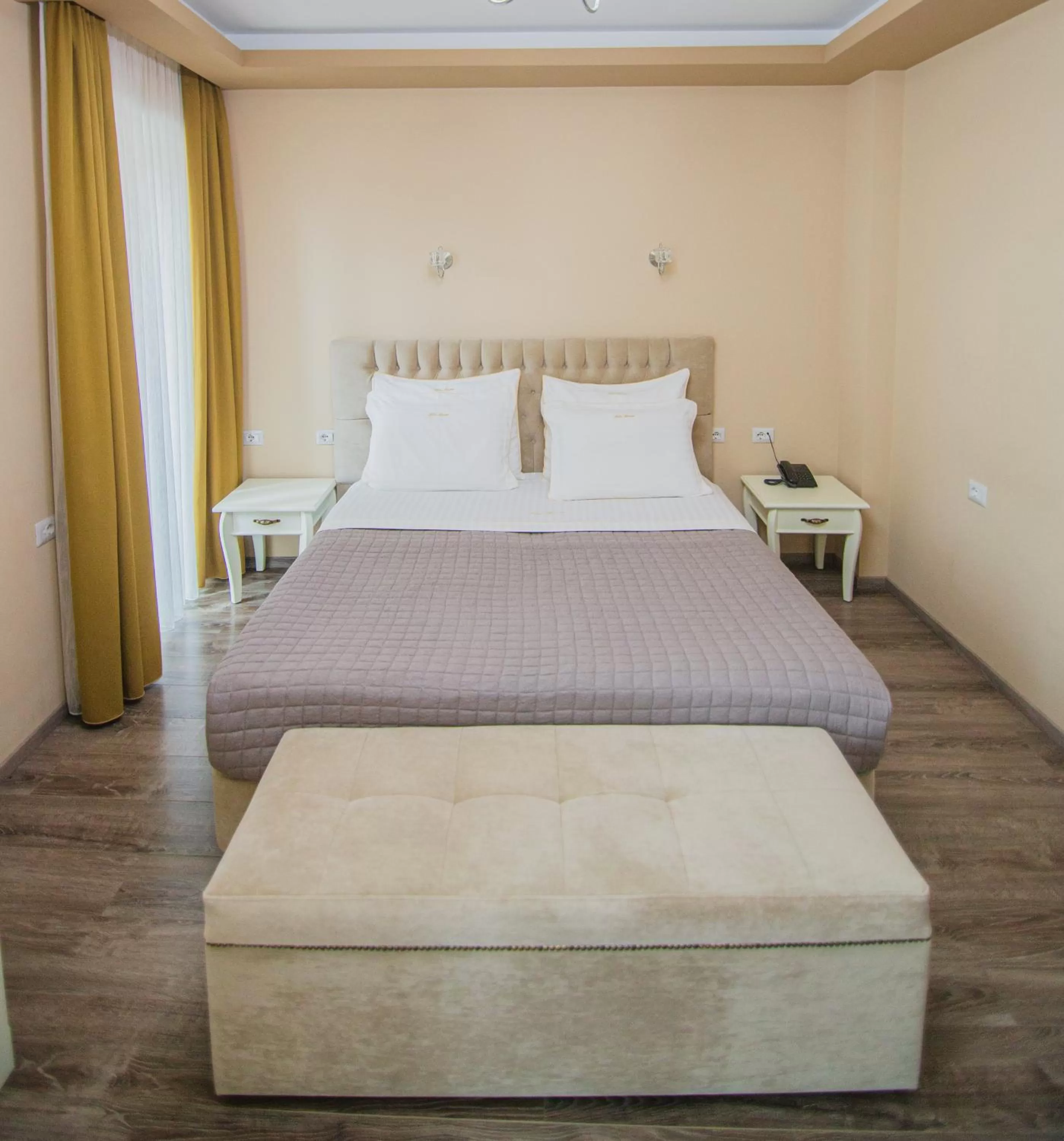 Bed in Christi's Hotel Borova