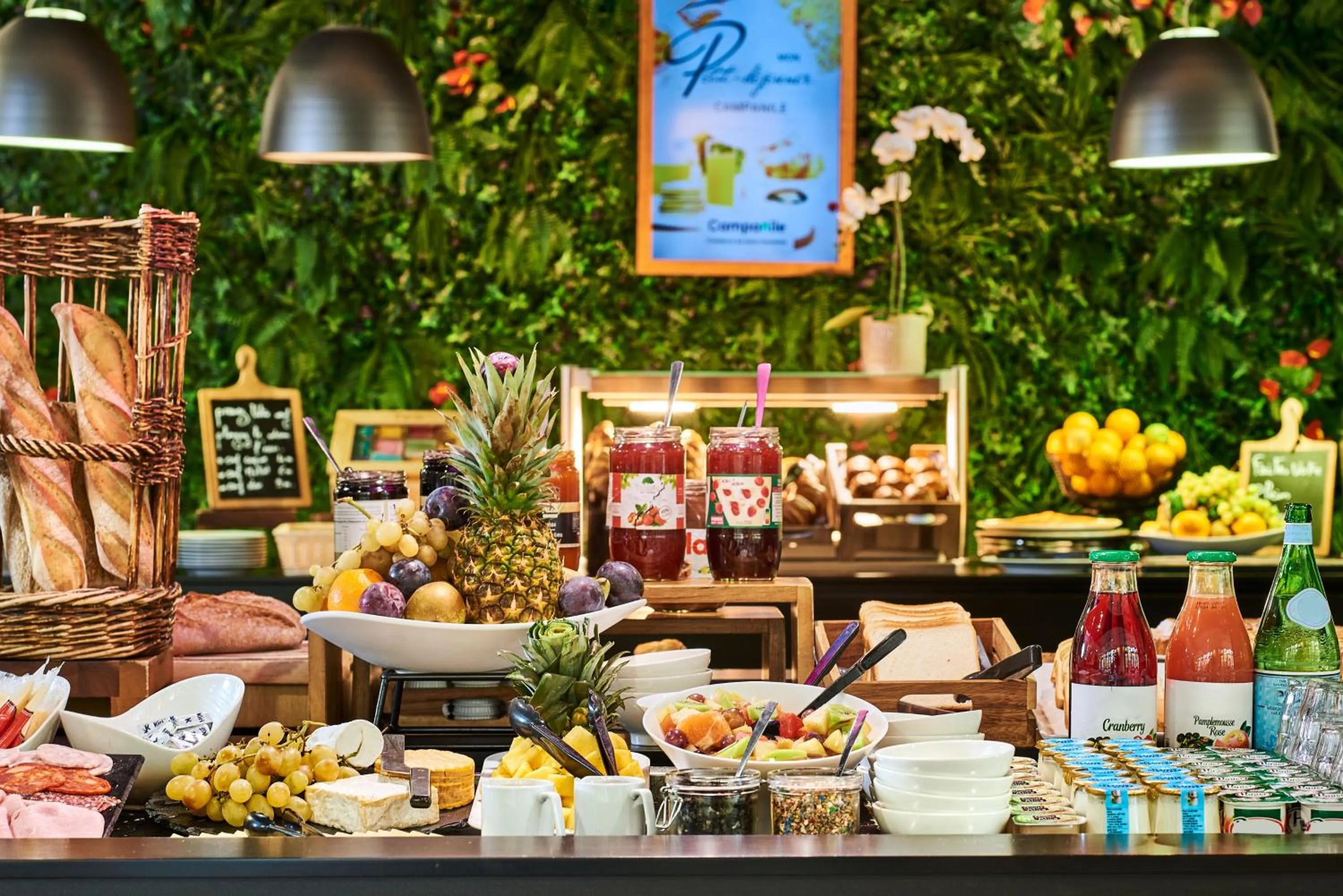 Buffet breakfast in Campanile Paris Sud - Porte d'Orléans - Arcueil