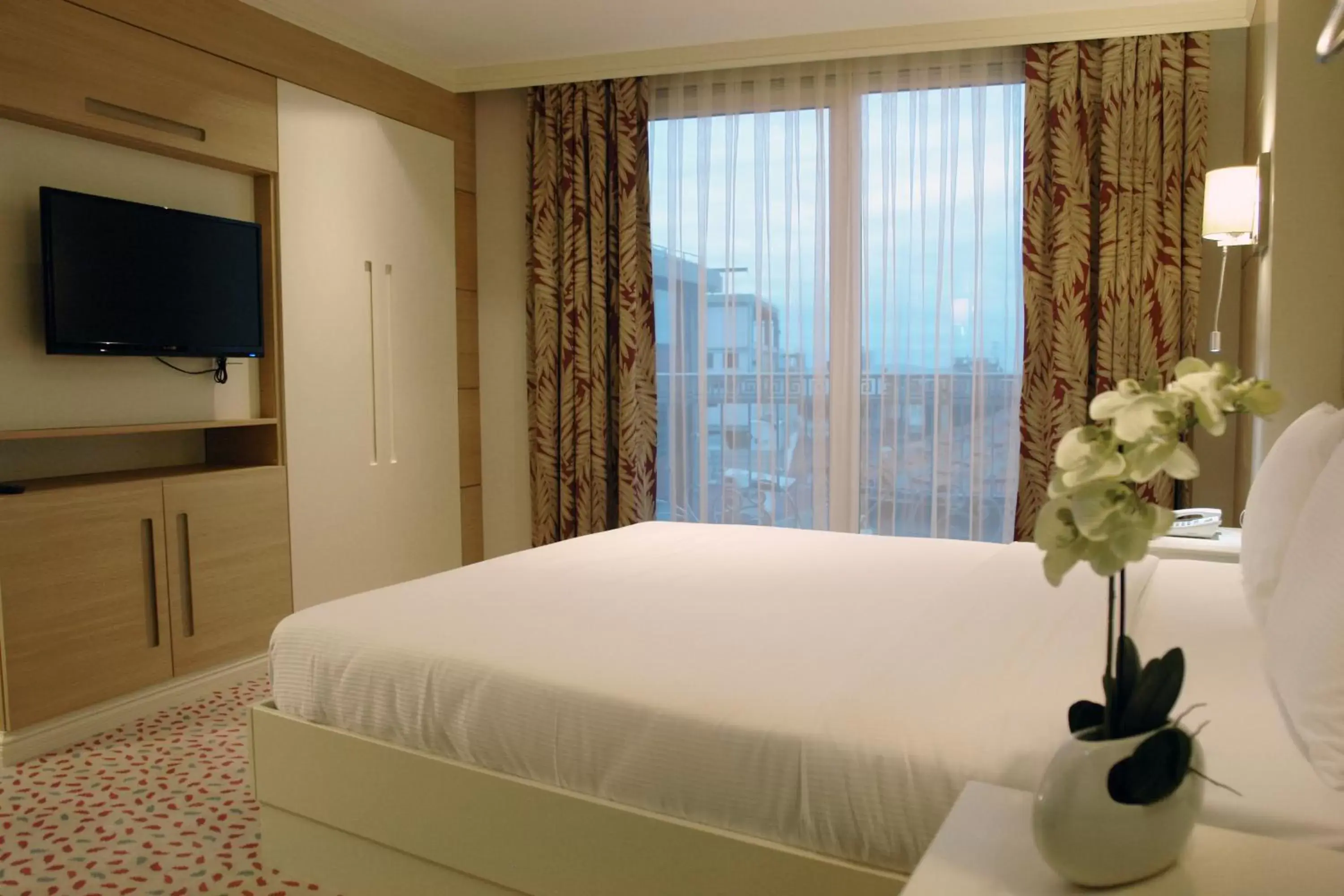 Single Room in Hotel Le Mirage