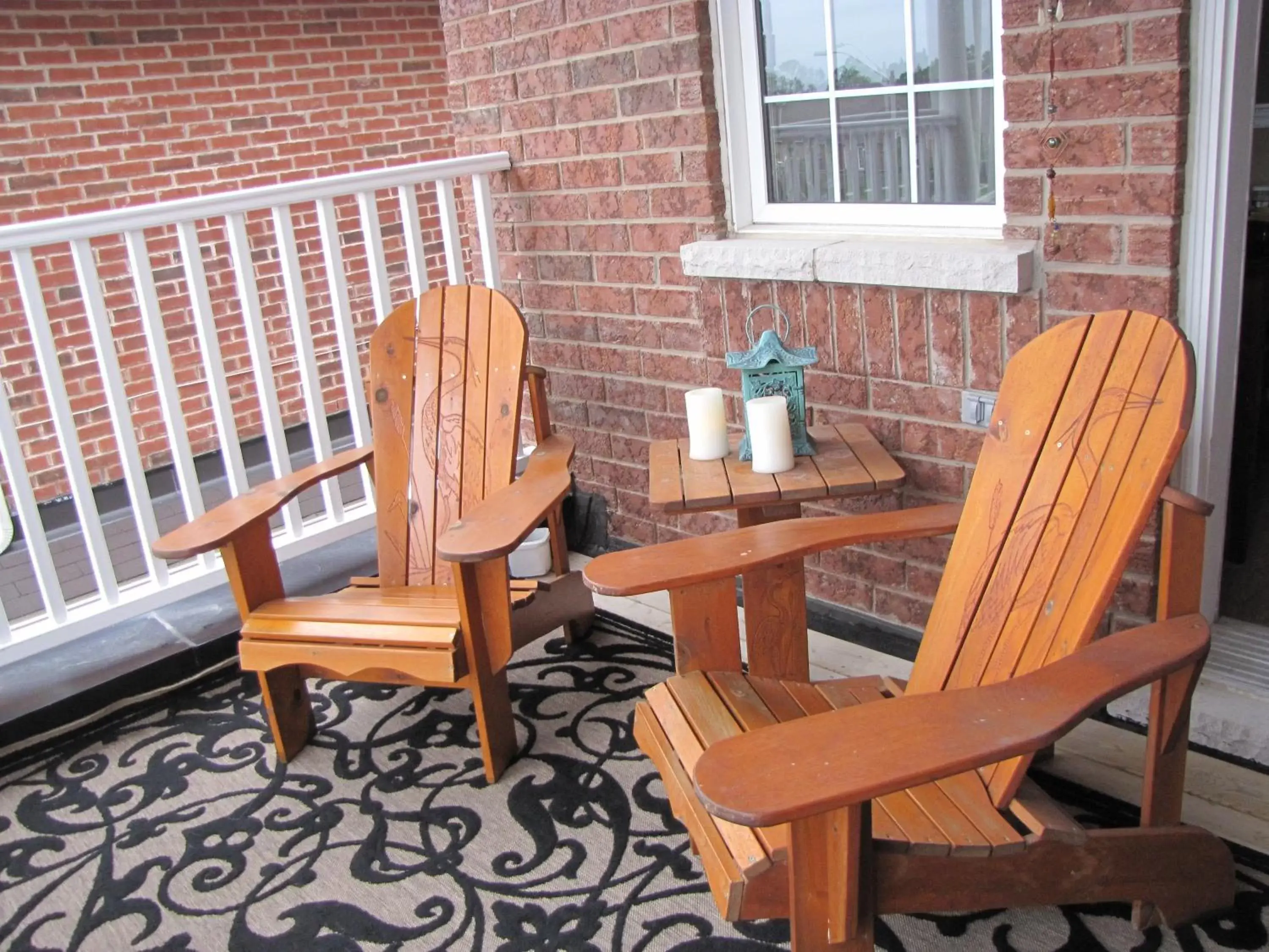 Balcony/Terrace, Seating Area in Willow Pond Satellite B&B