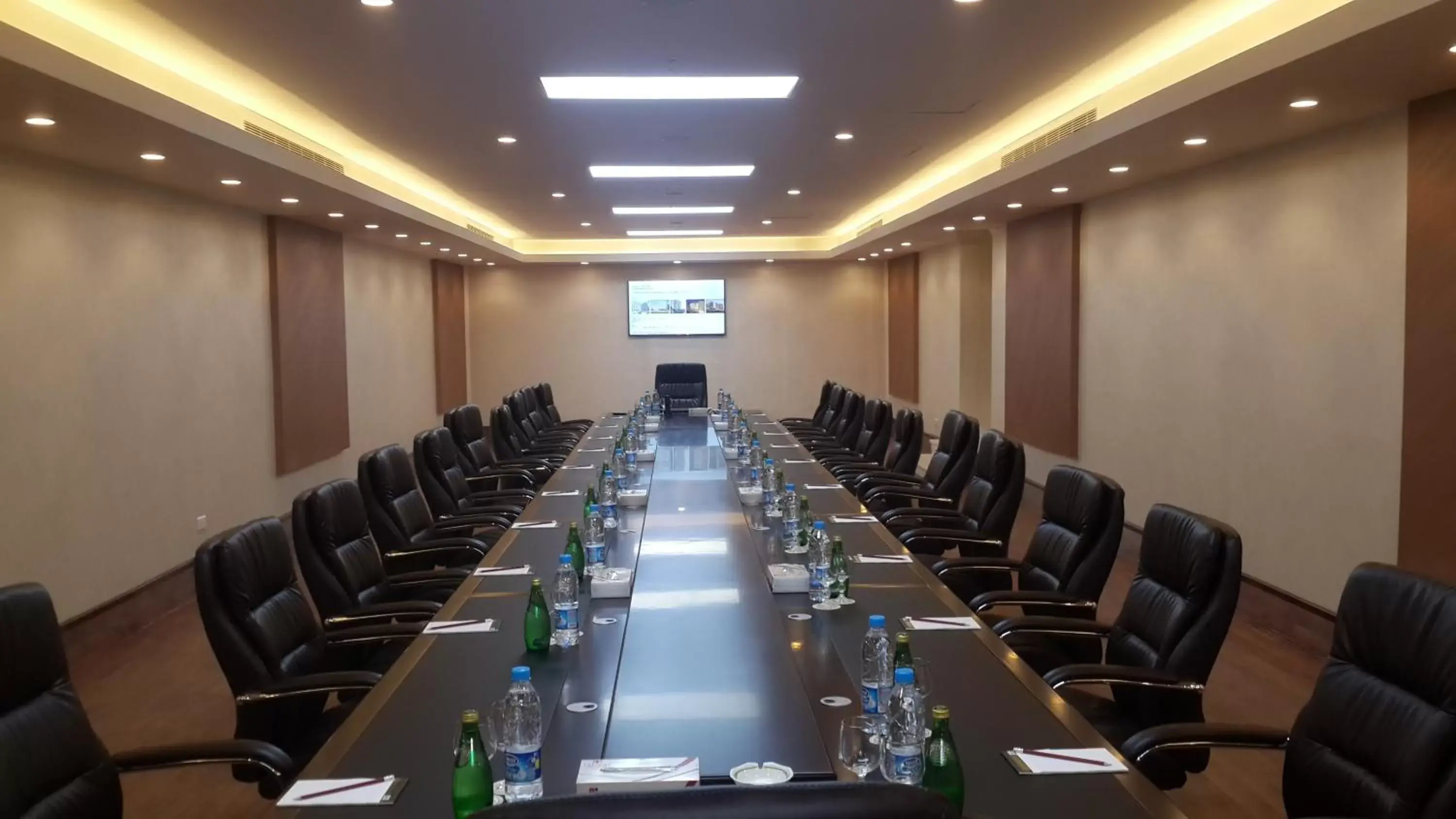 Meeting/conference room in Jeddah Grand Hotel