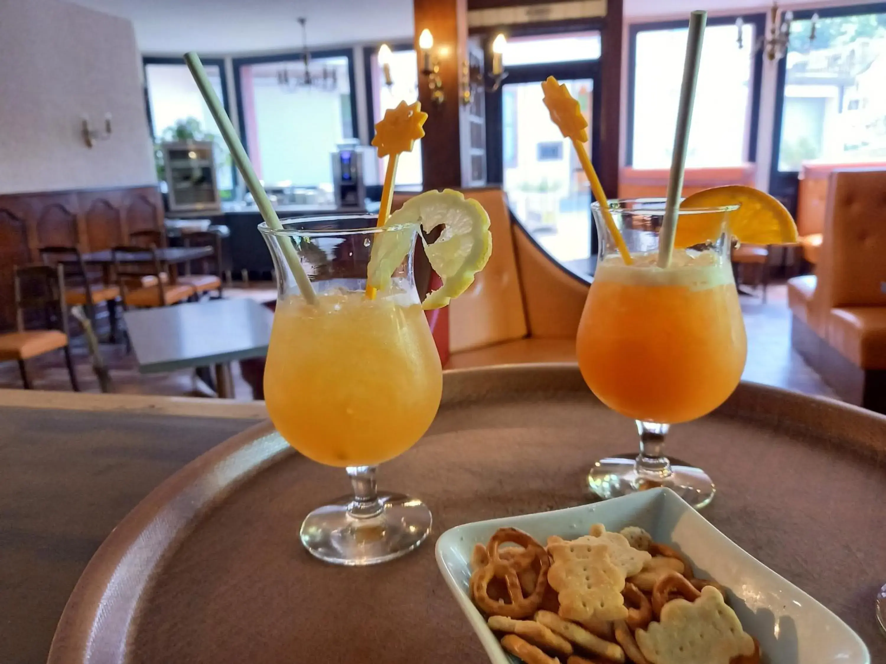 Lounge or bar in Logis des Voyageurs