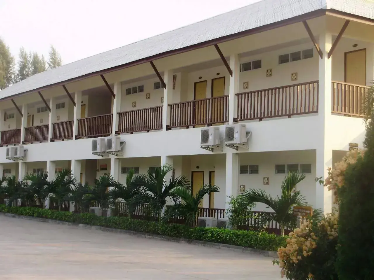 Property building in Chaolao Tosang Beach Hotel Property building in Chaolao Tosang Beach Hotel