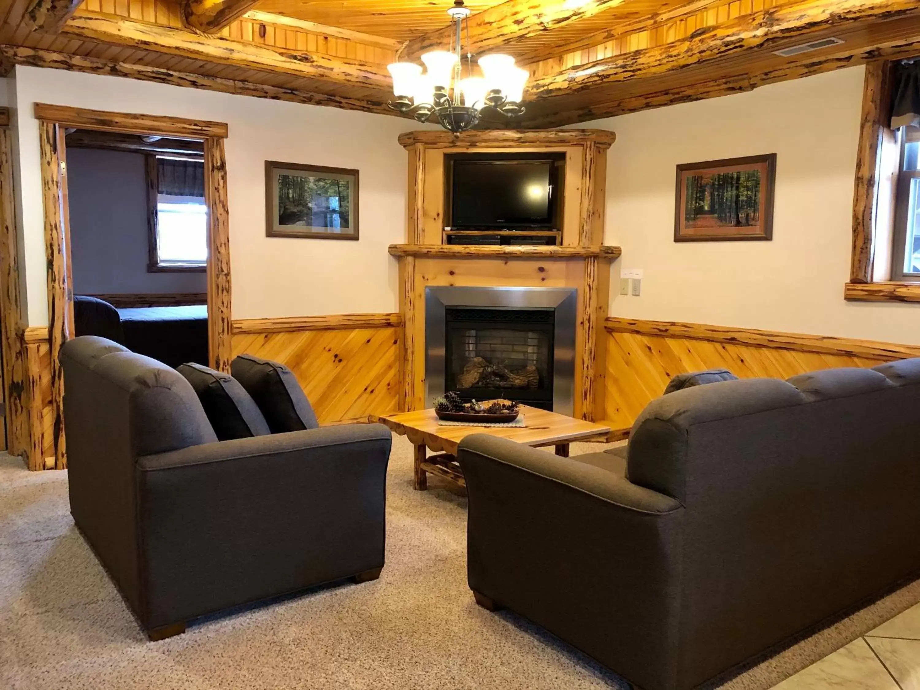 Seating Area in Sojourner's Lodge & Log Cabin Suites