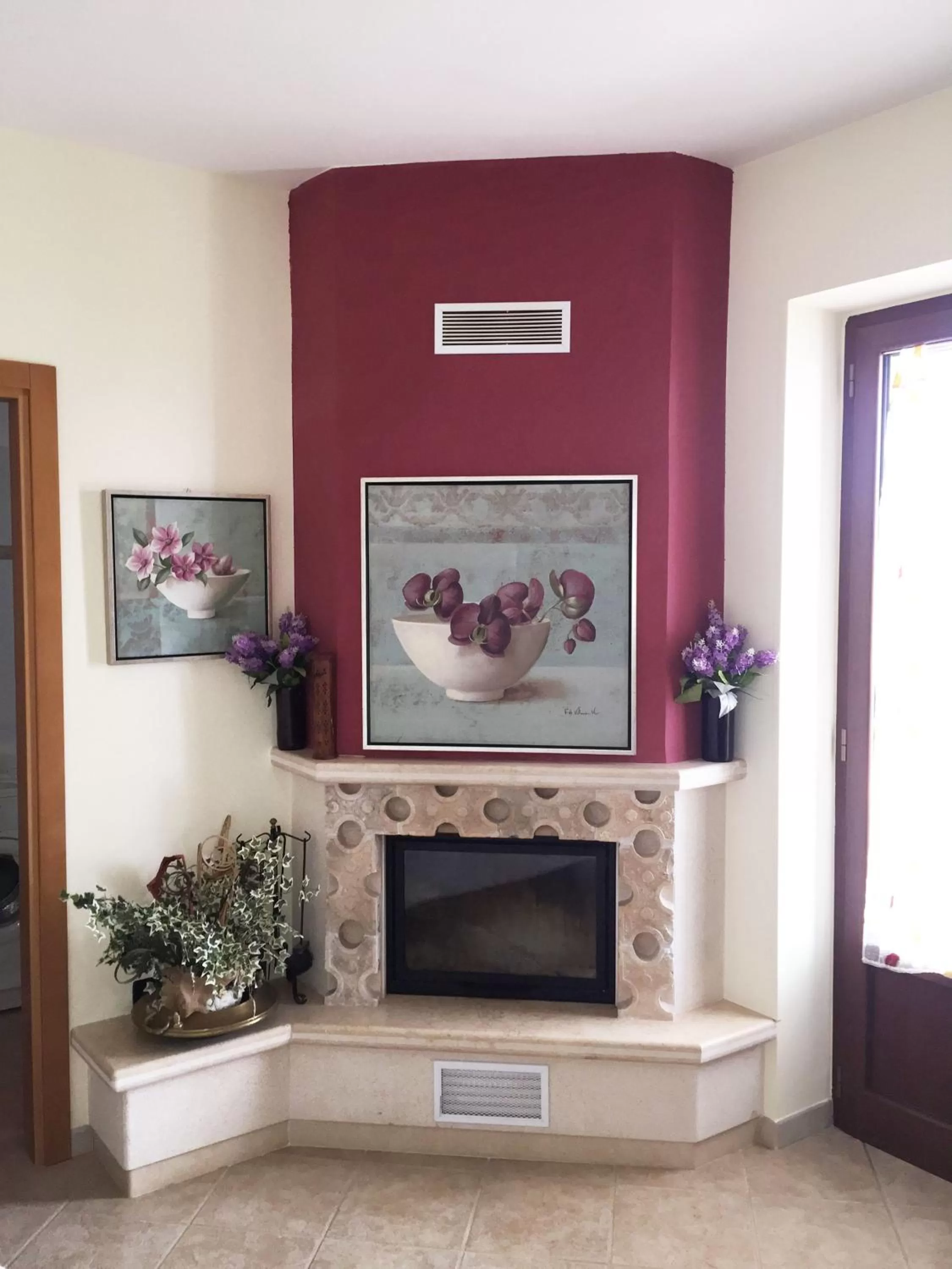Dining area, TV/Entertainment Center in B&B Villa Grassi