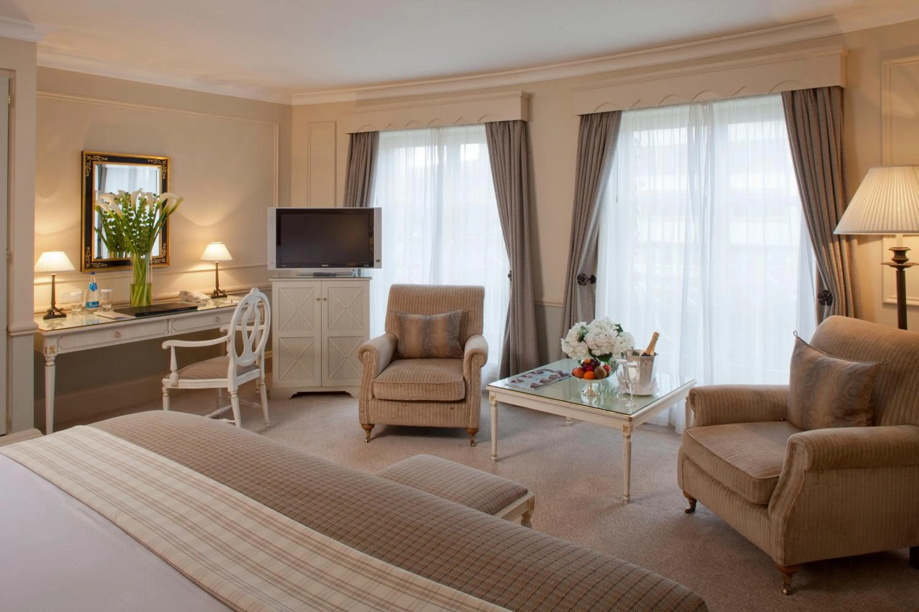 TV and multimedia, Bed in The Merrion Hotel