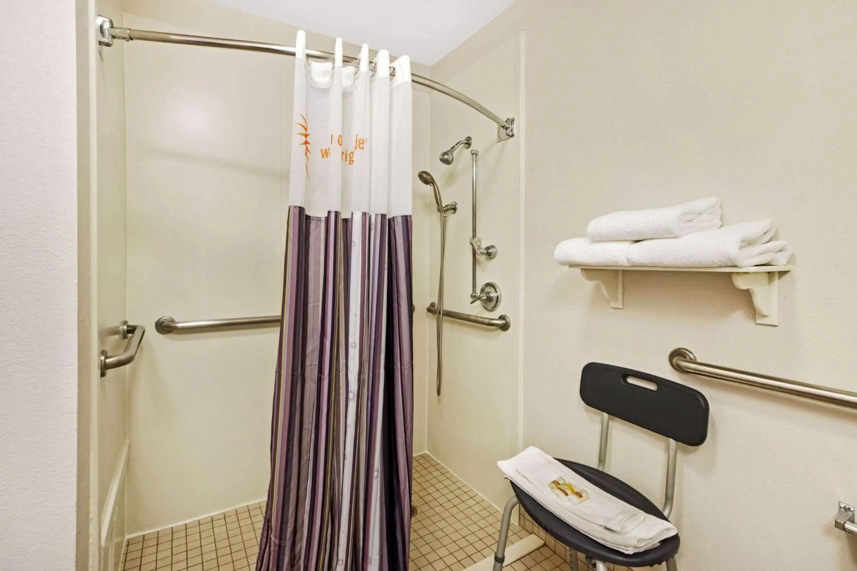 Shower, Bathroom in La Quinta by Wyndham Albuquerque West
