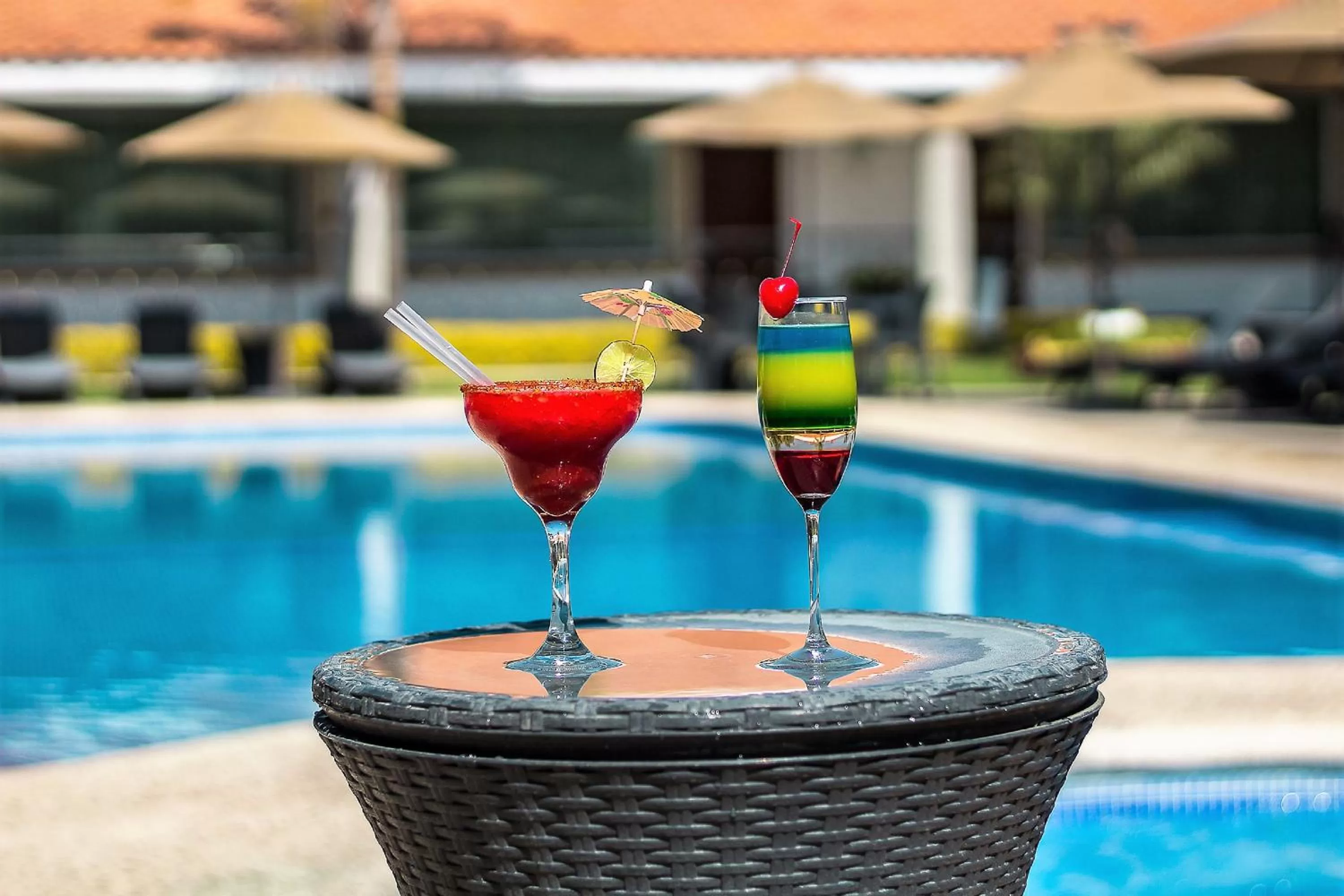 Swimming pool in Hotel Ecce Inn & Spa