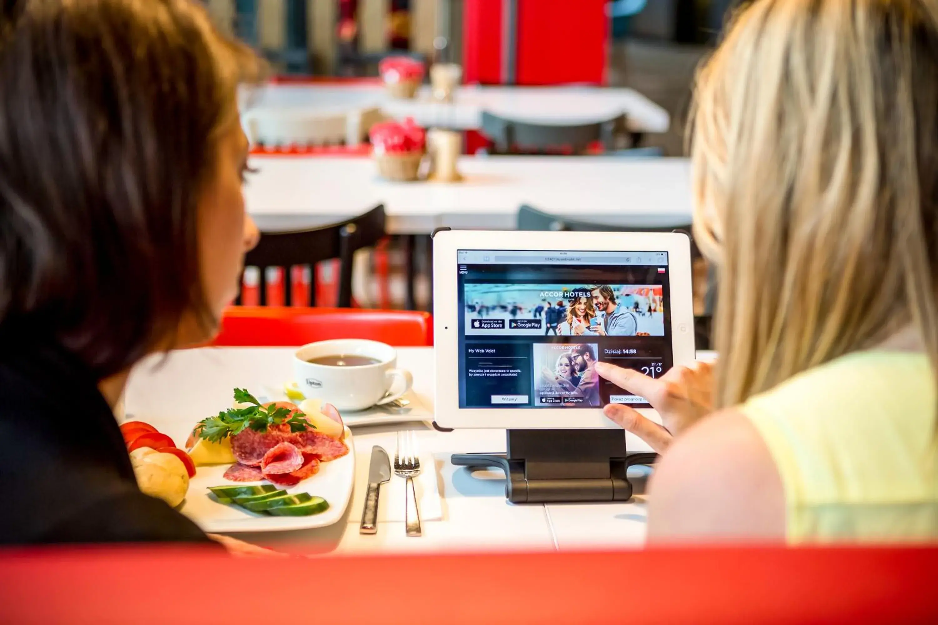 Restaurant/places to eat in ibis Gent Centrum Opera Restaurant/places to eat in ibis Gent Centrum Opera