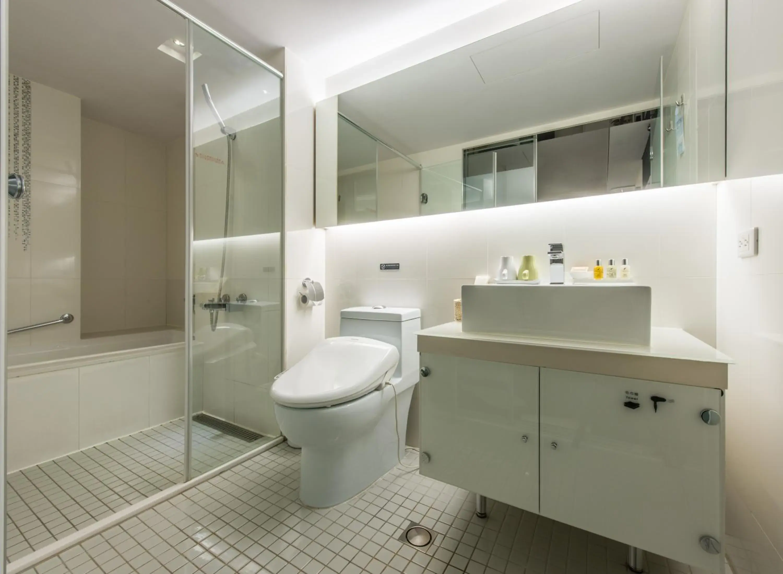 Bathroom in Forward Hotel Nangang