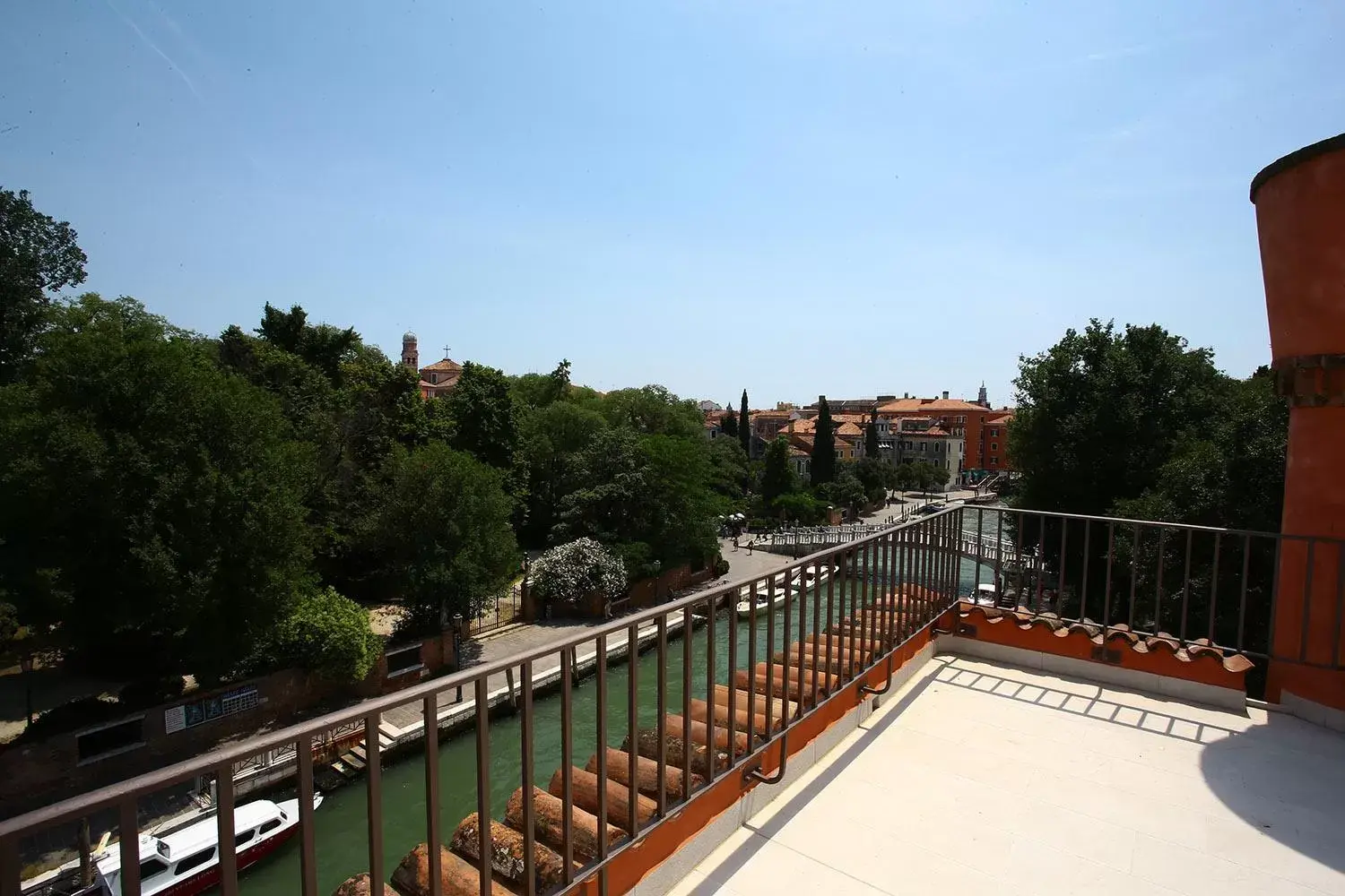 River view, Balcony/Terrace in Hotel Santa Chiara