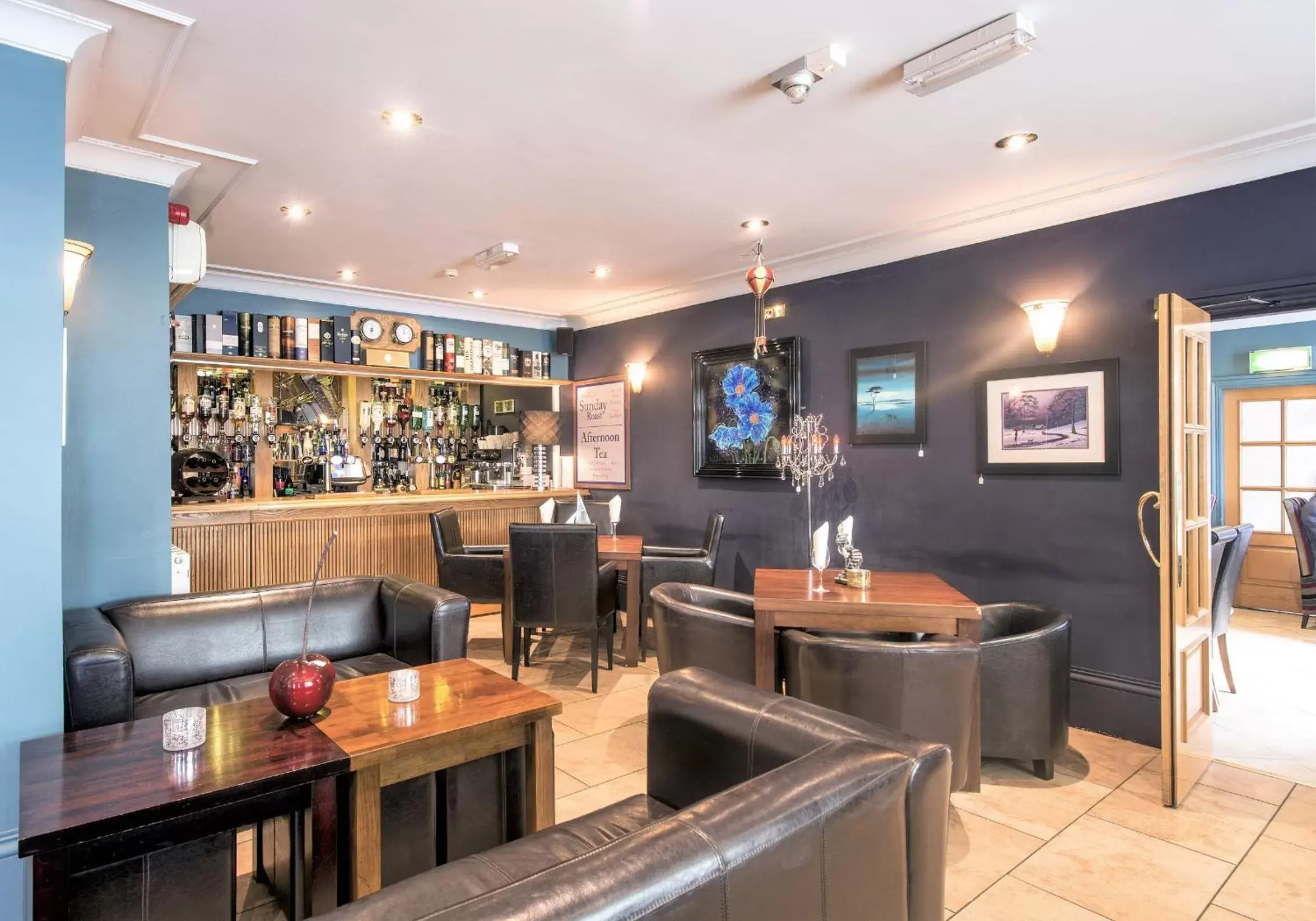Lounge or bar, Lounge/Bar in Dovedale Hotel and Restaurant