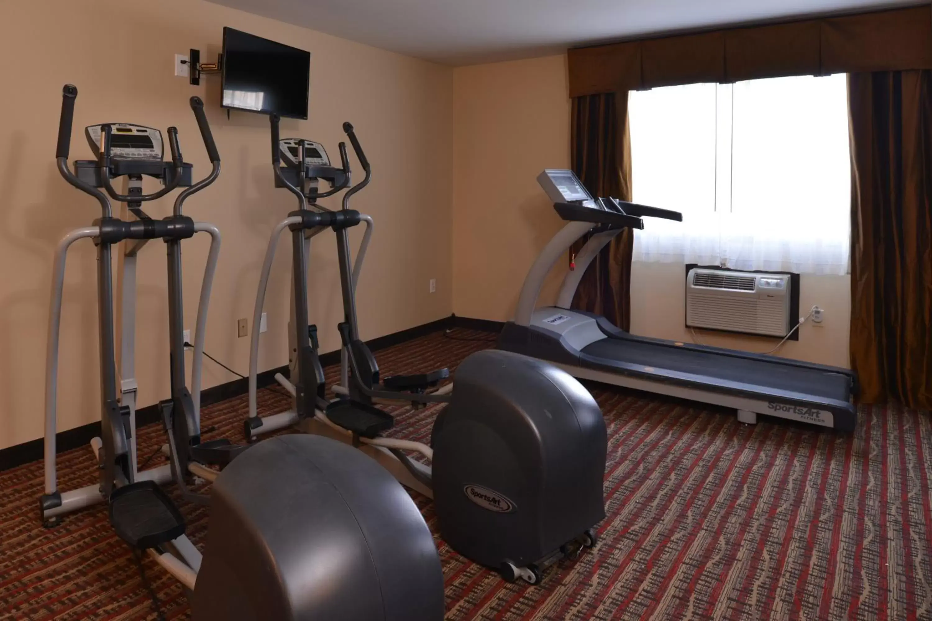 Day, Fitness Center/Facilities in Quality Inn & Suites Tacoma - Seattle