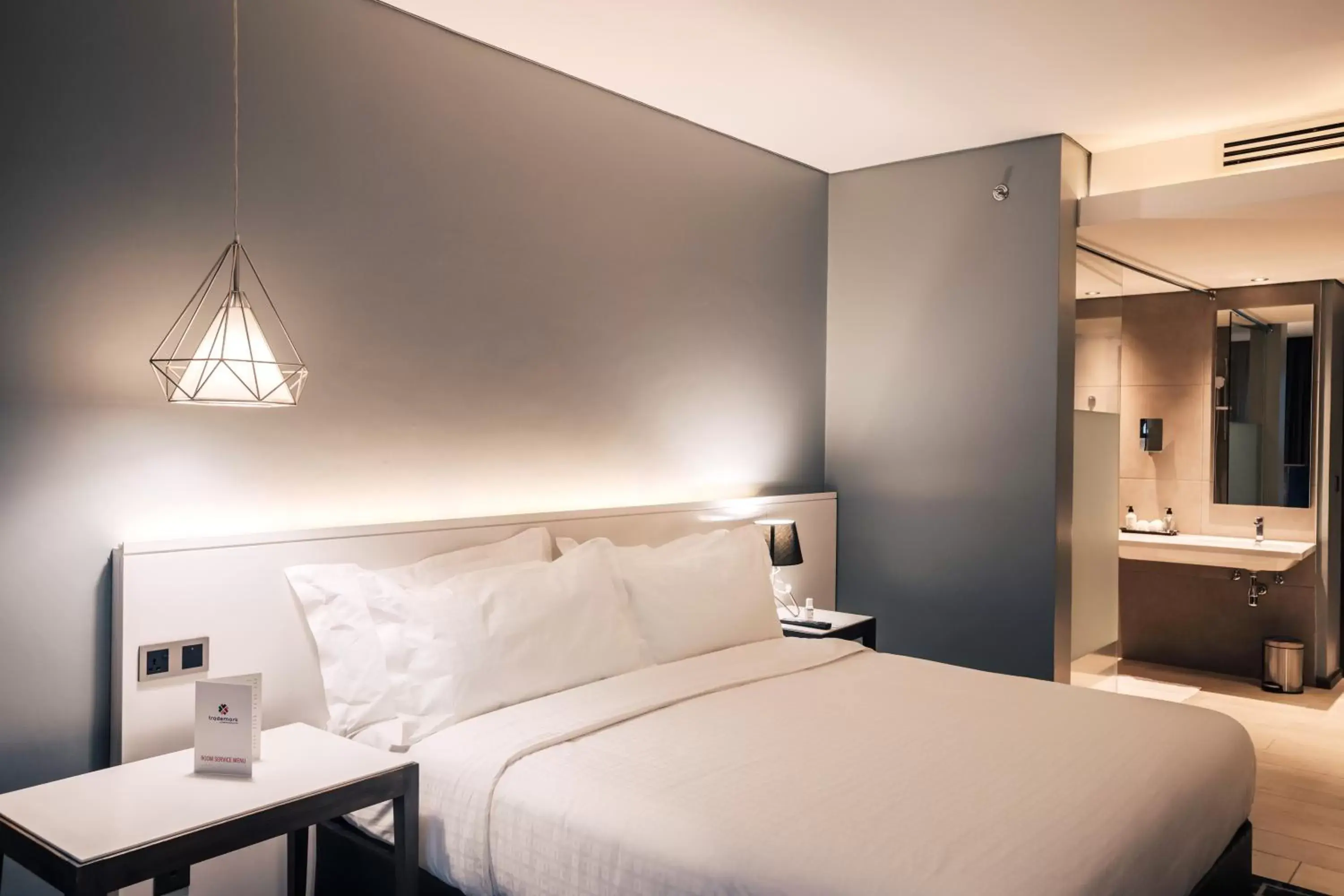 Bed in Trademark Hotel, a Member of Design Hotels