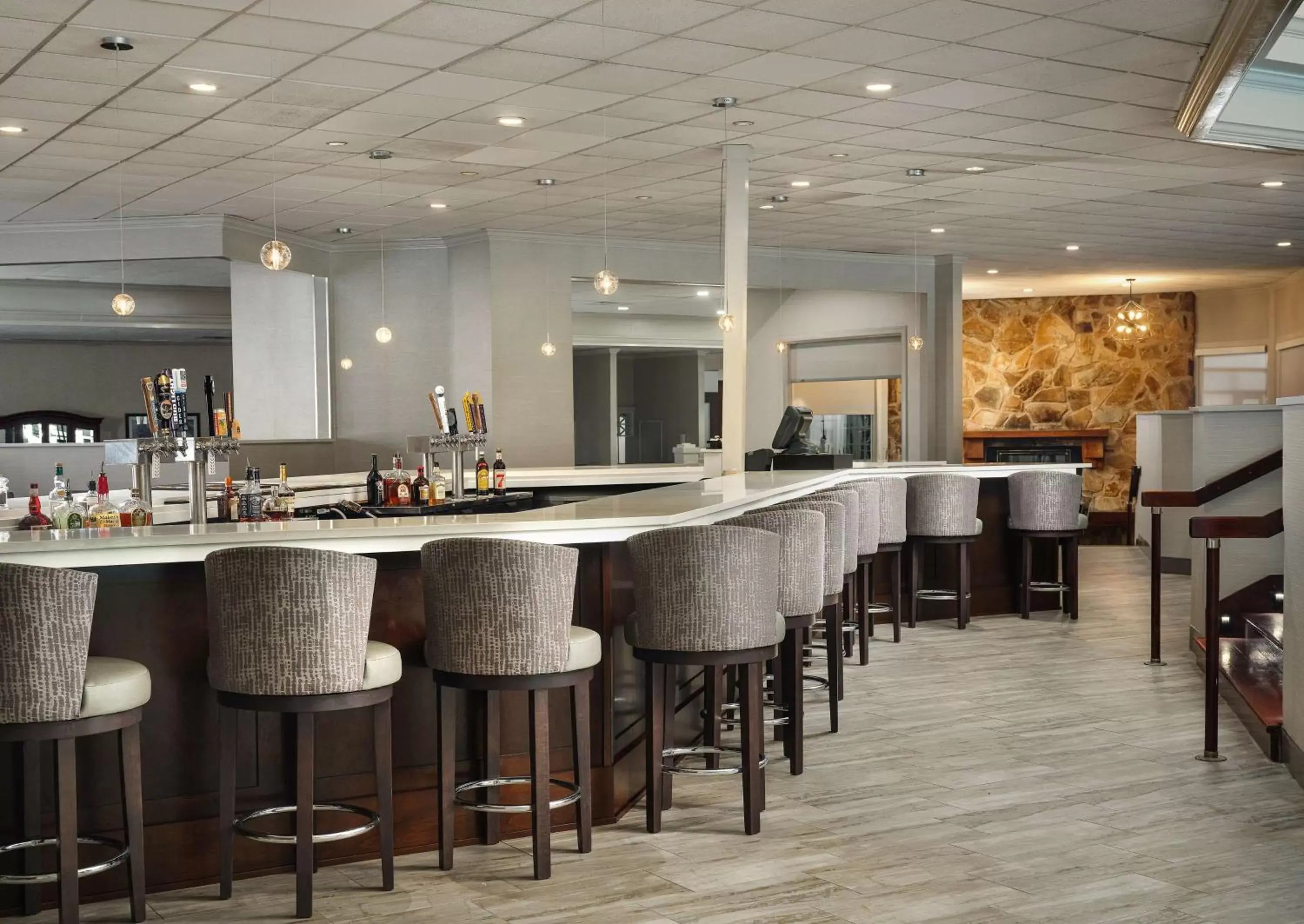 Lounge or bar, Restaurant/Places to Eat in Doubletree by Hilton Hotel Williamsburg