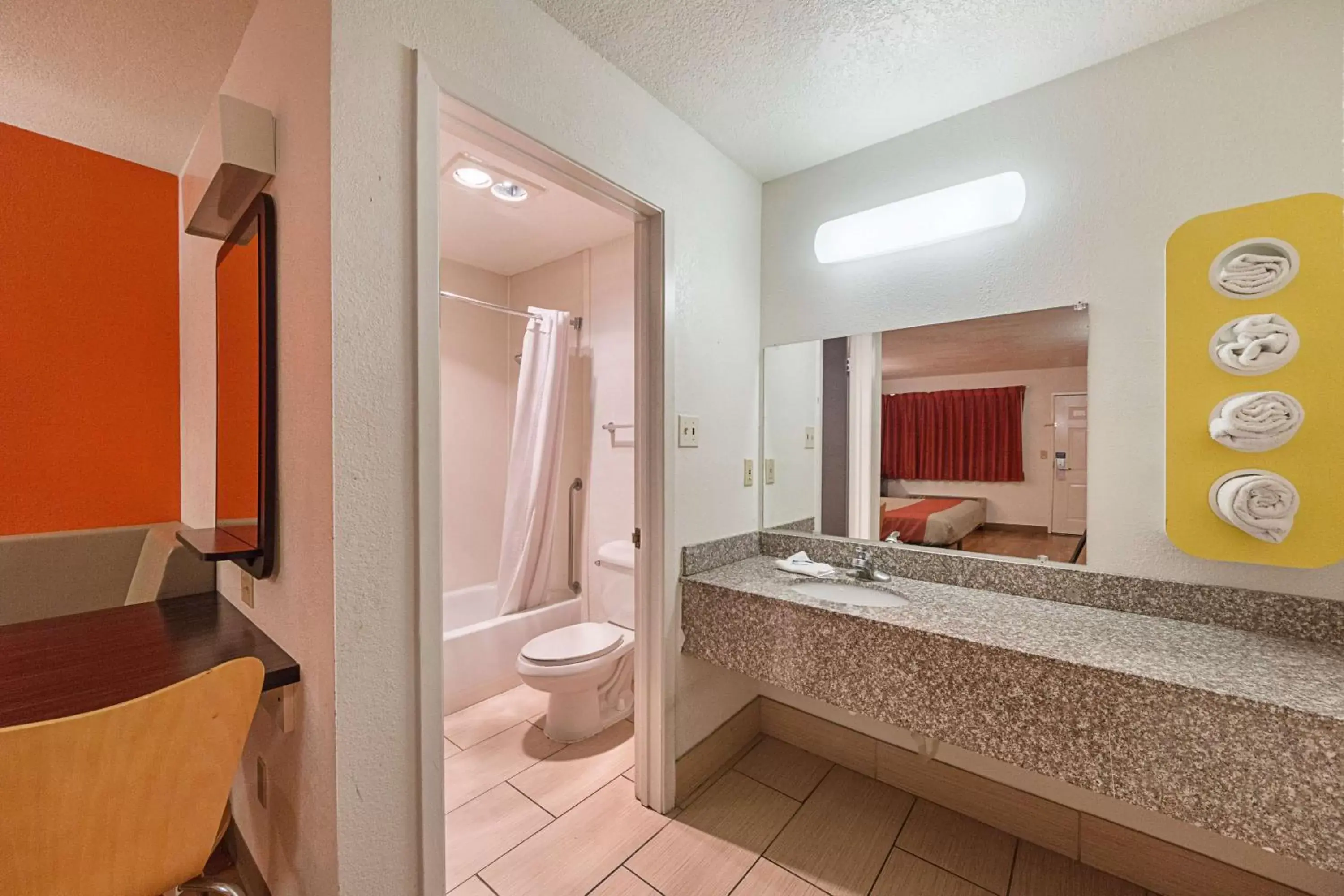 Shower, Bathroom in Motel 6-San Antonio, TX - Fiesta Trails