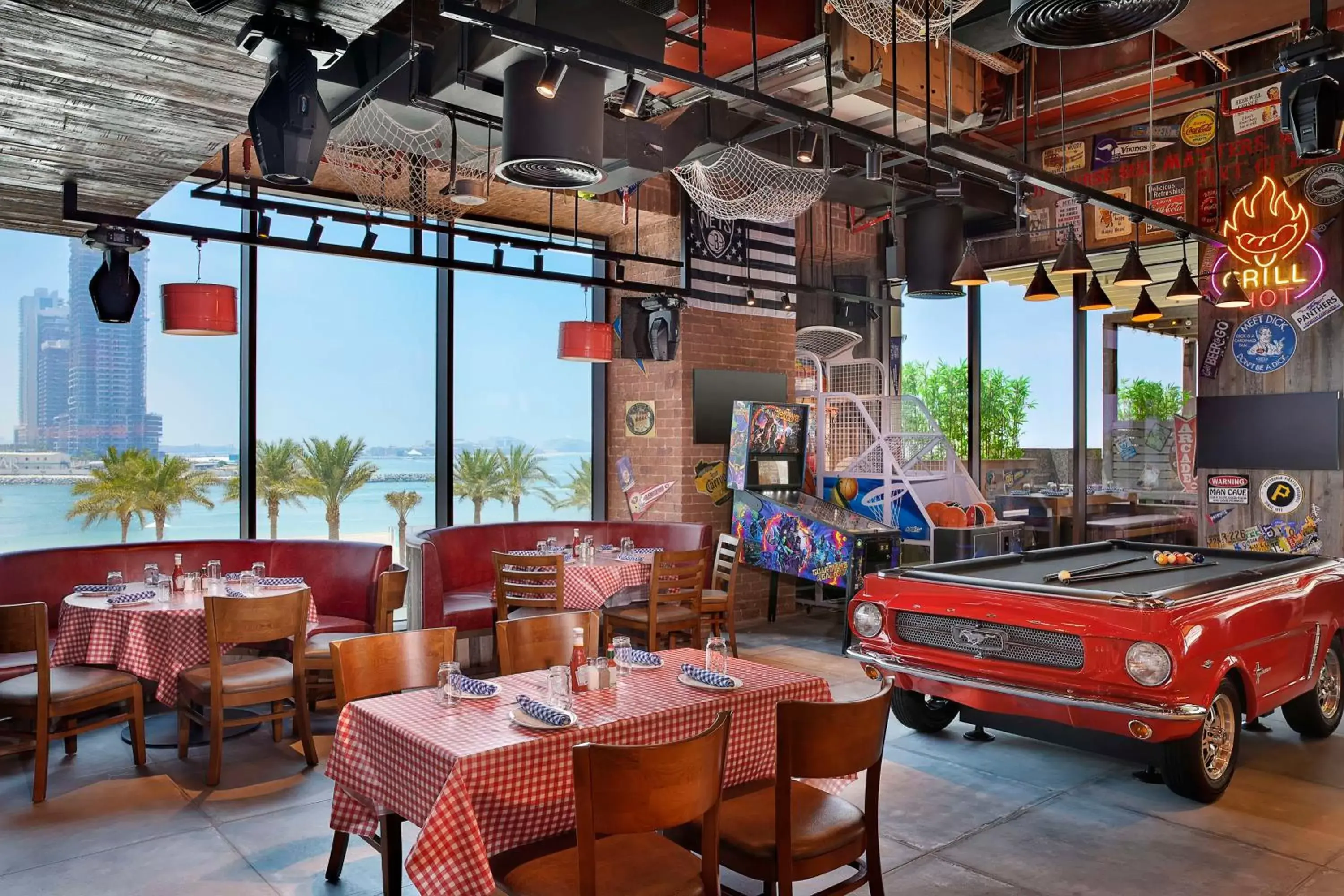 Restaurant/places to eat in Hilton Dubai Palm Jumeirah