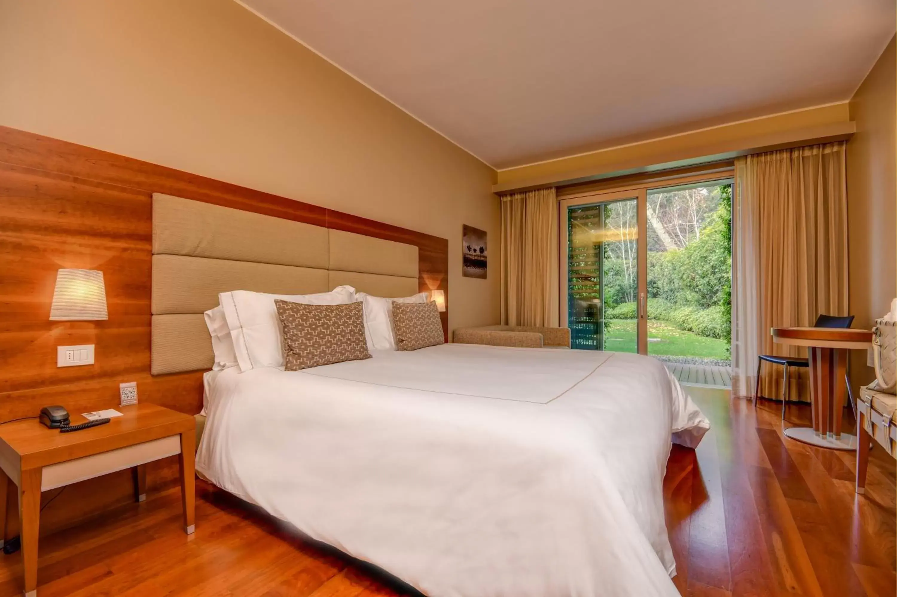 Bedroom, Bed in Hotel Corte Valier