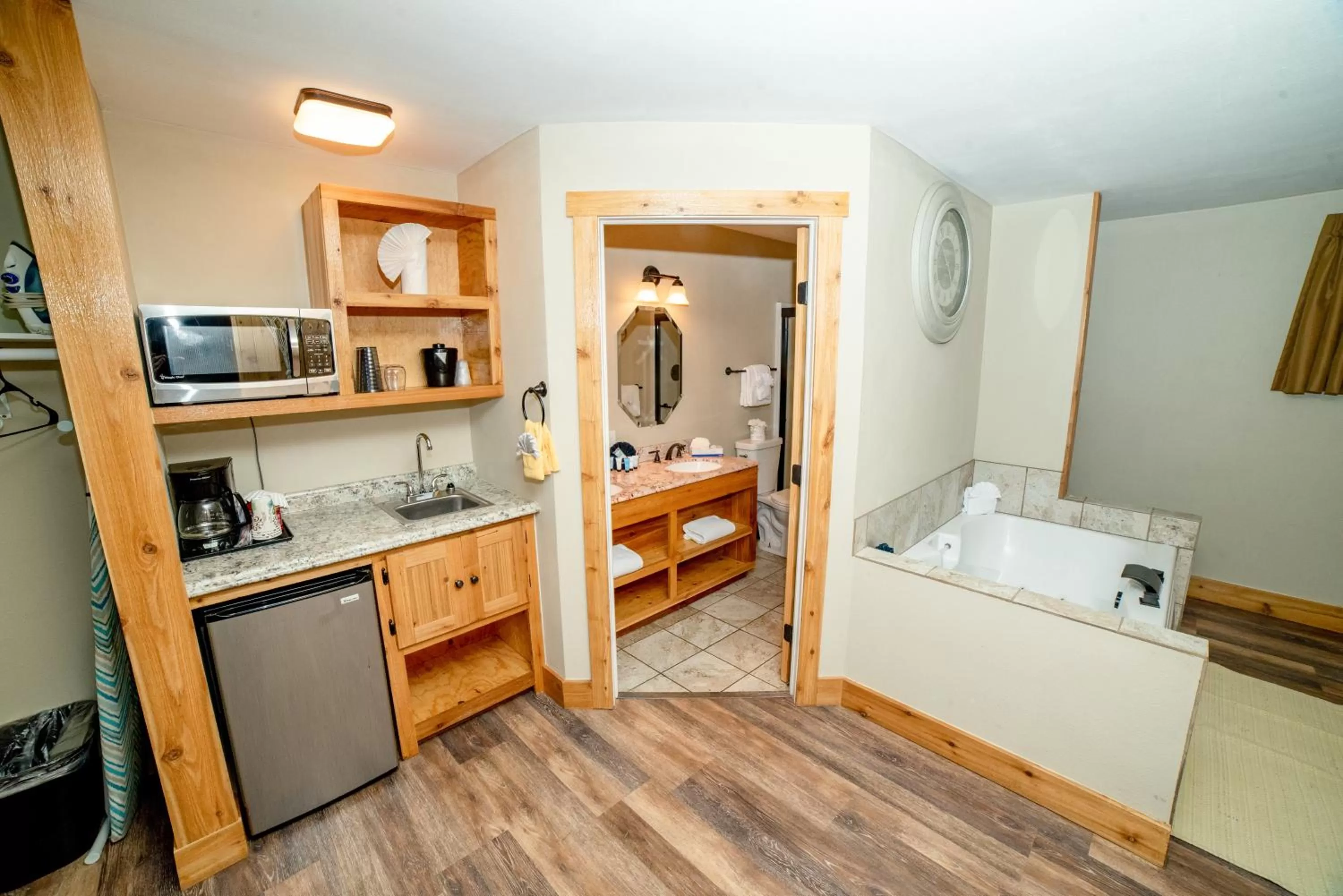 Luxury Suite 59 in Murphy's Resort