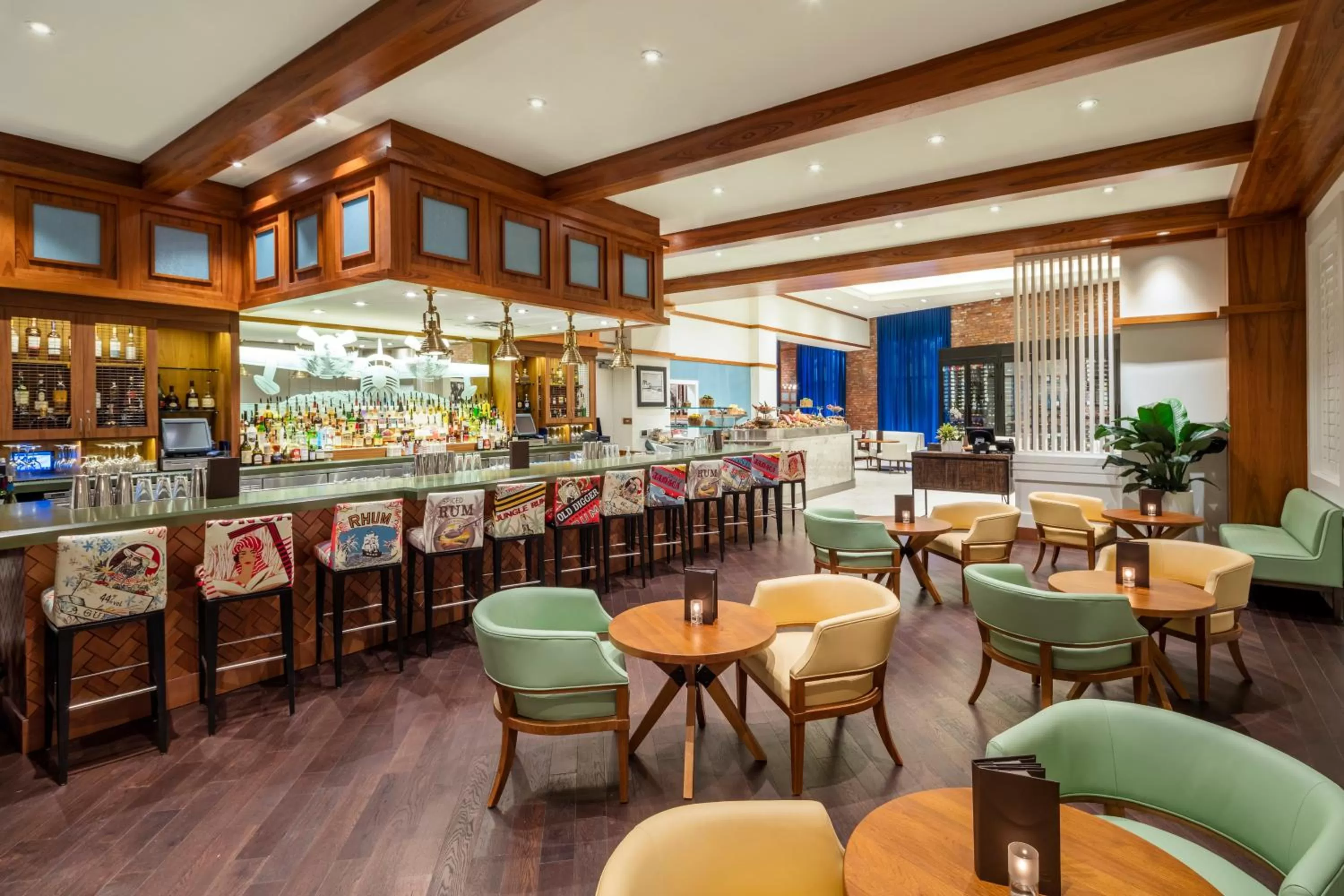 Lounge or bar in Margaritaville Hollywood Beach Resort