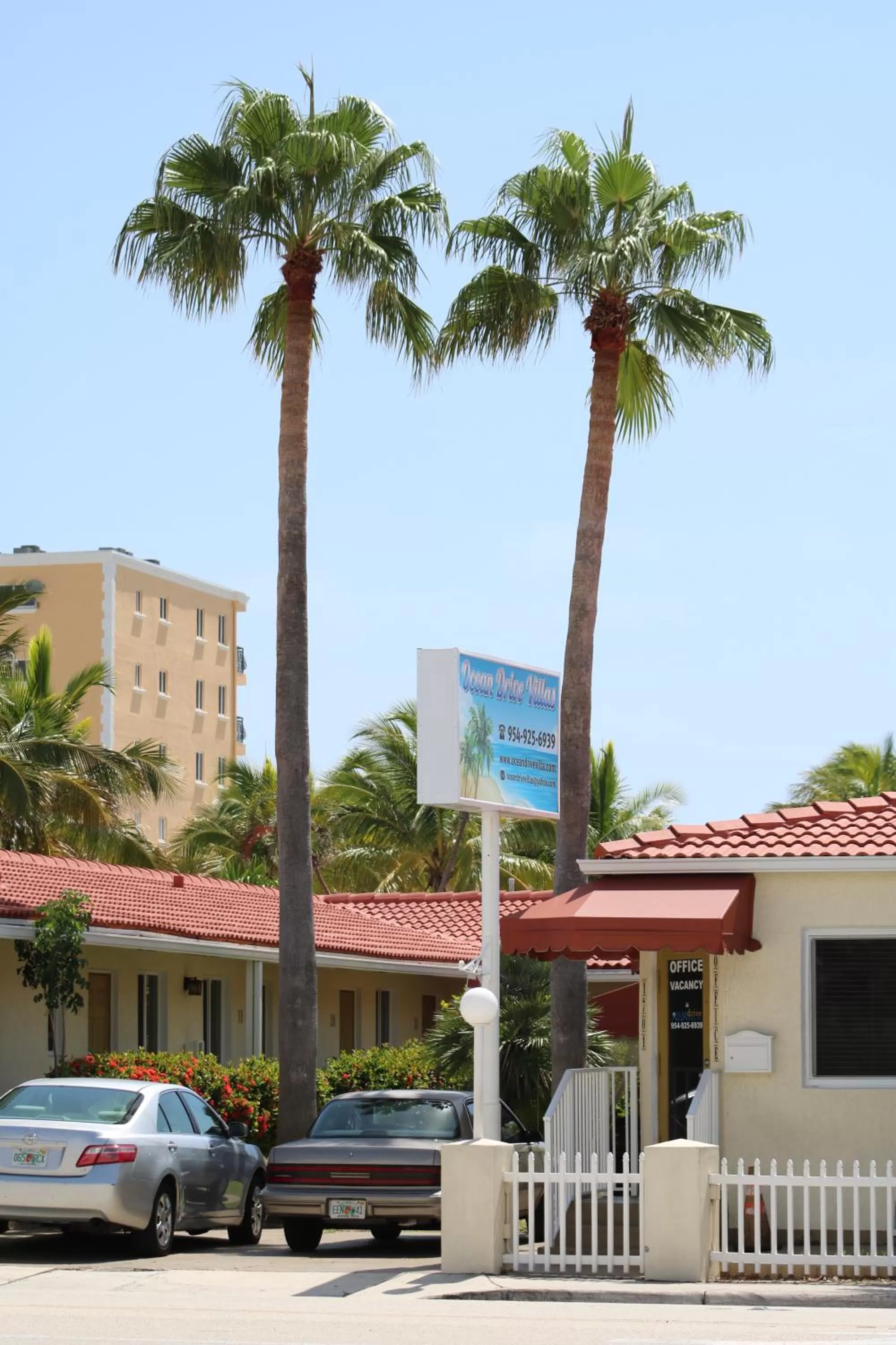 Property building in Ocean Drive Villas