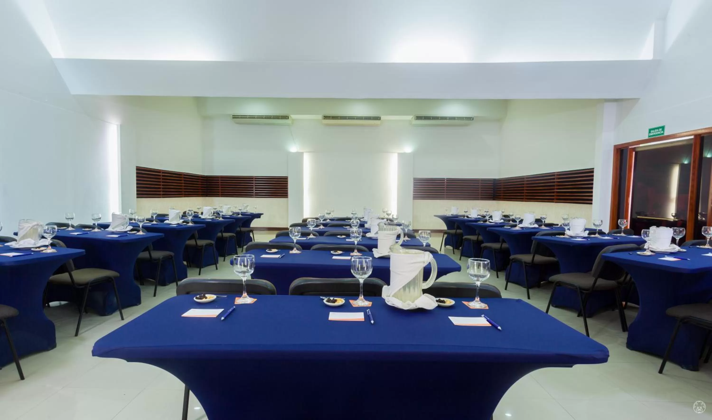 Business facilities in GHL Hotel Club el Puente