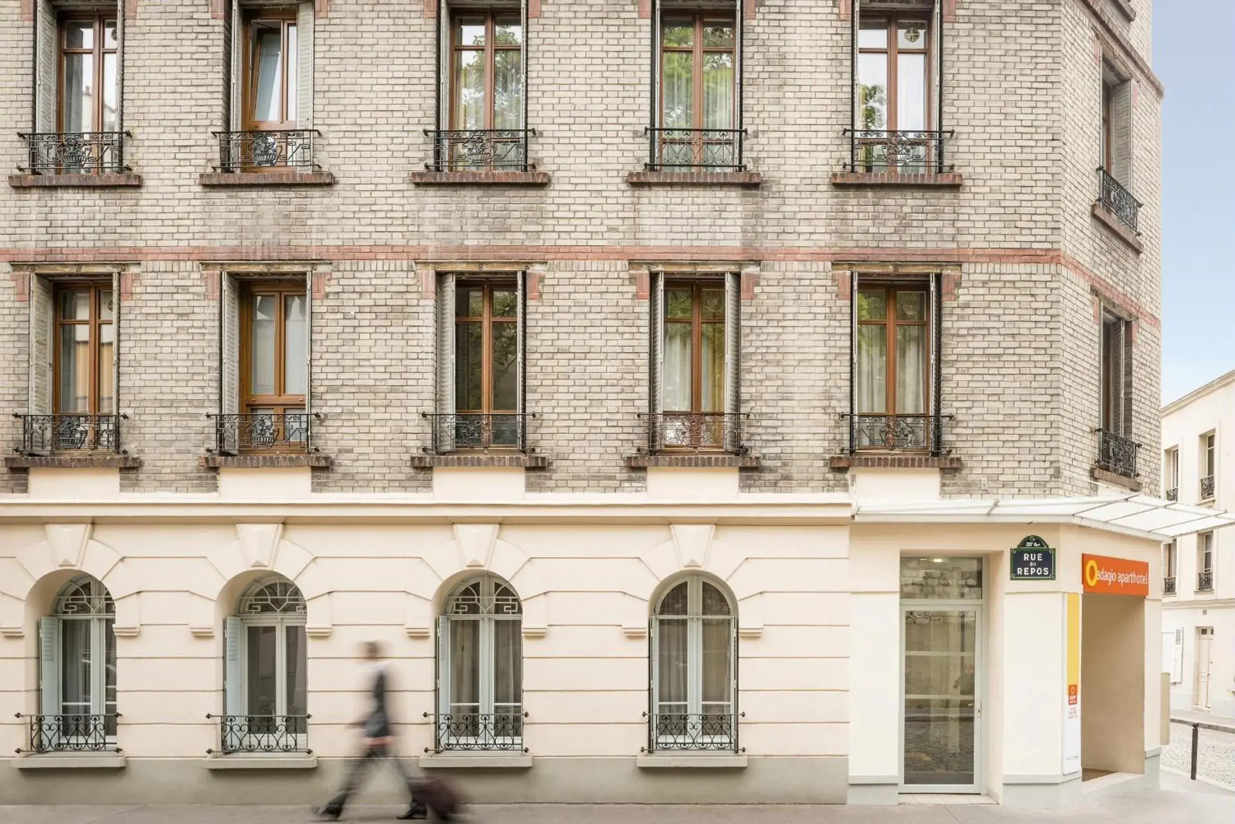 Facade/entrance, Property Building in Aparthotel Adagio Access Paris Philippe Auguste