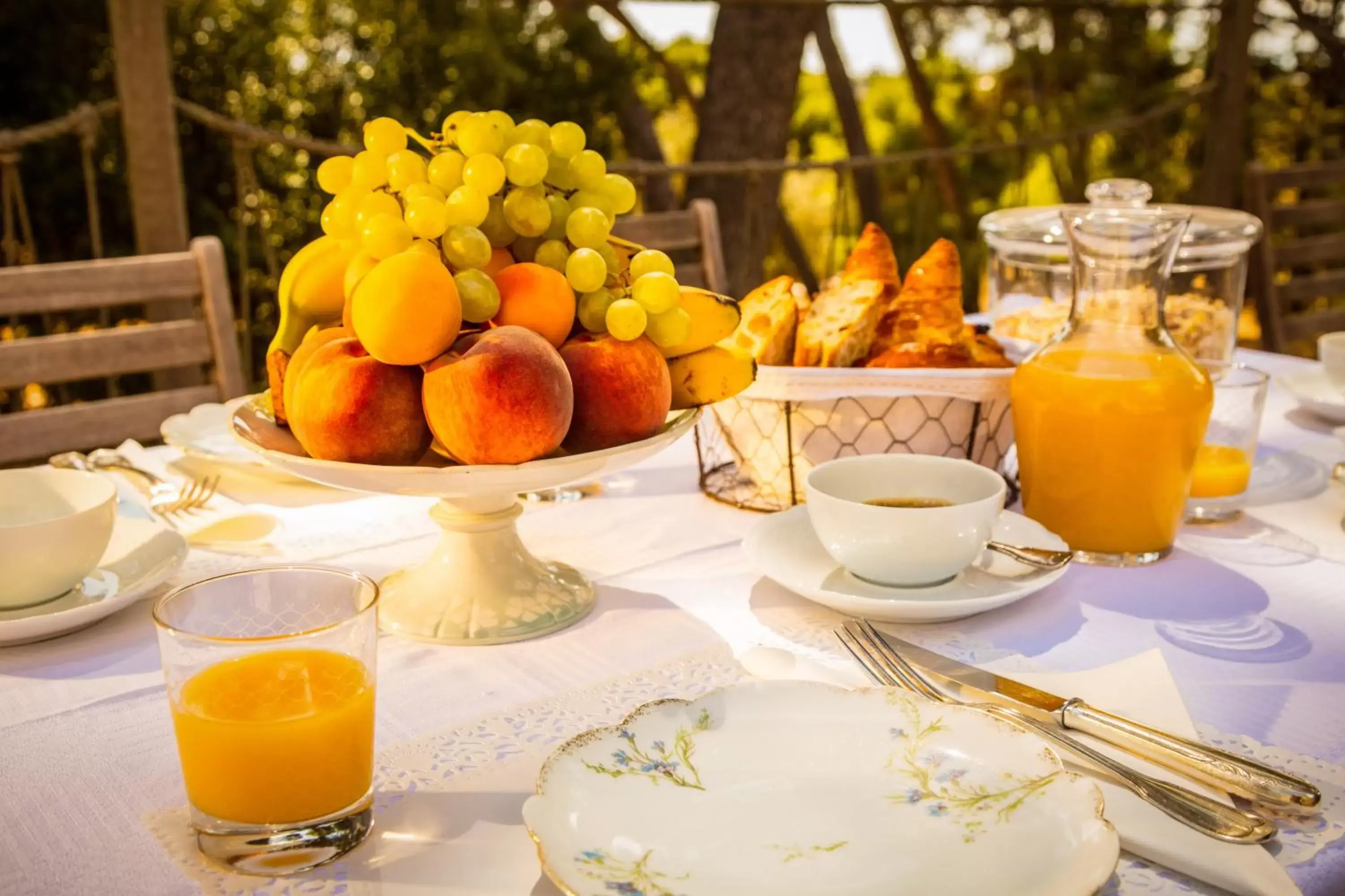 Continental breakfast, Breakfast in Château le Bouïs