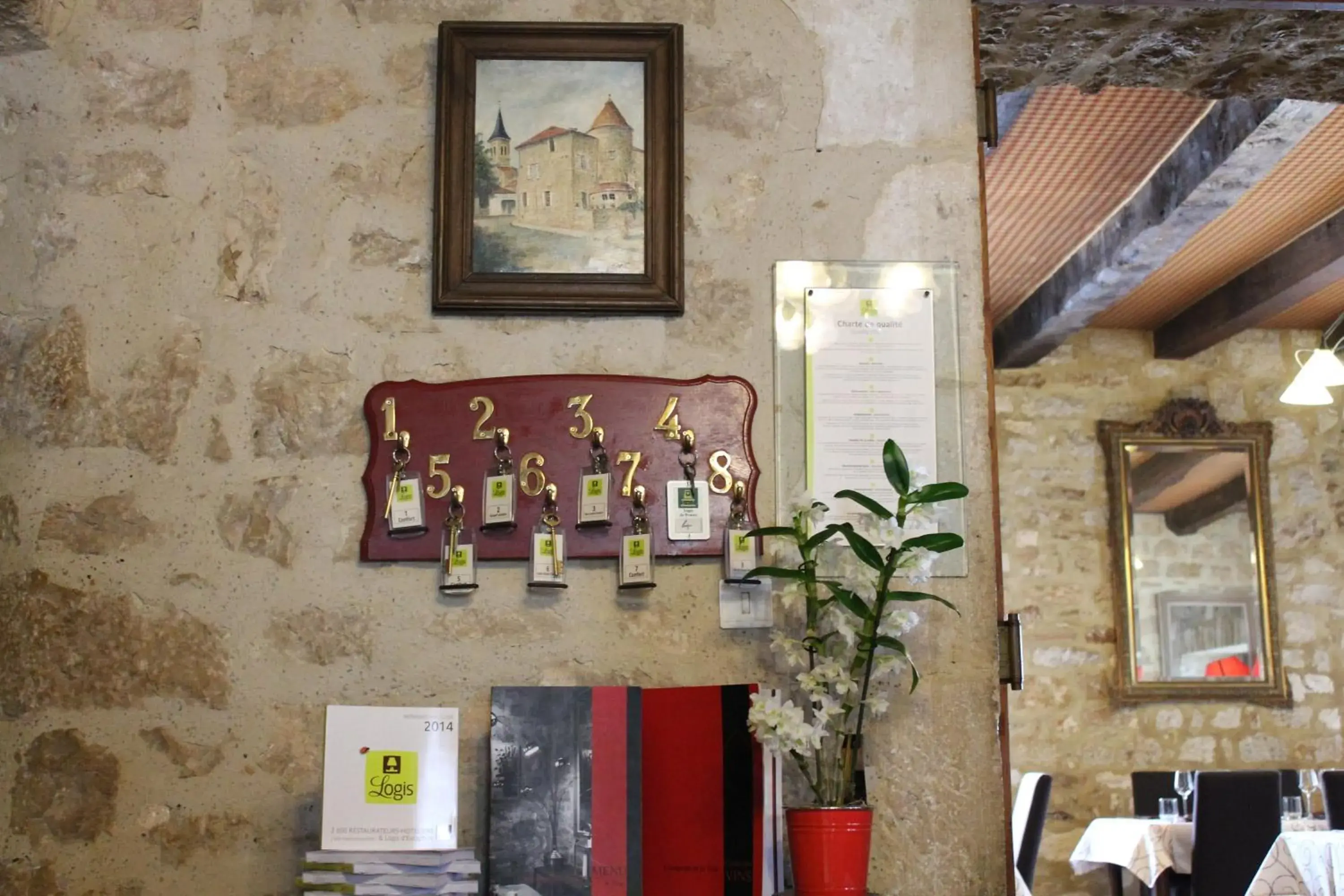 Logis Hotels- Auberge de la Tour - Hôtel et restaurant Logis Hotels- Auberge de la Tour - Hôtel et restaurant