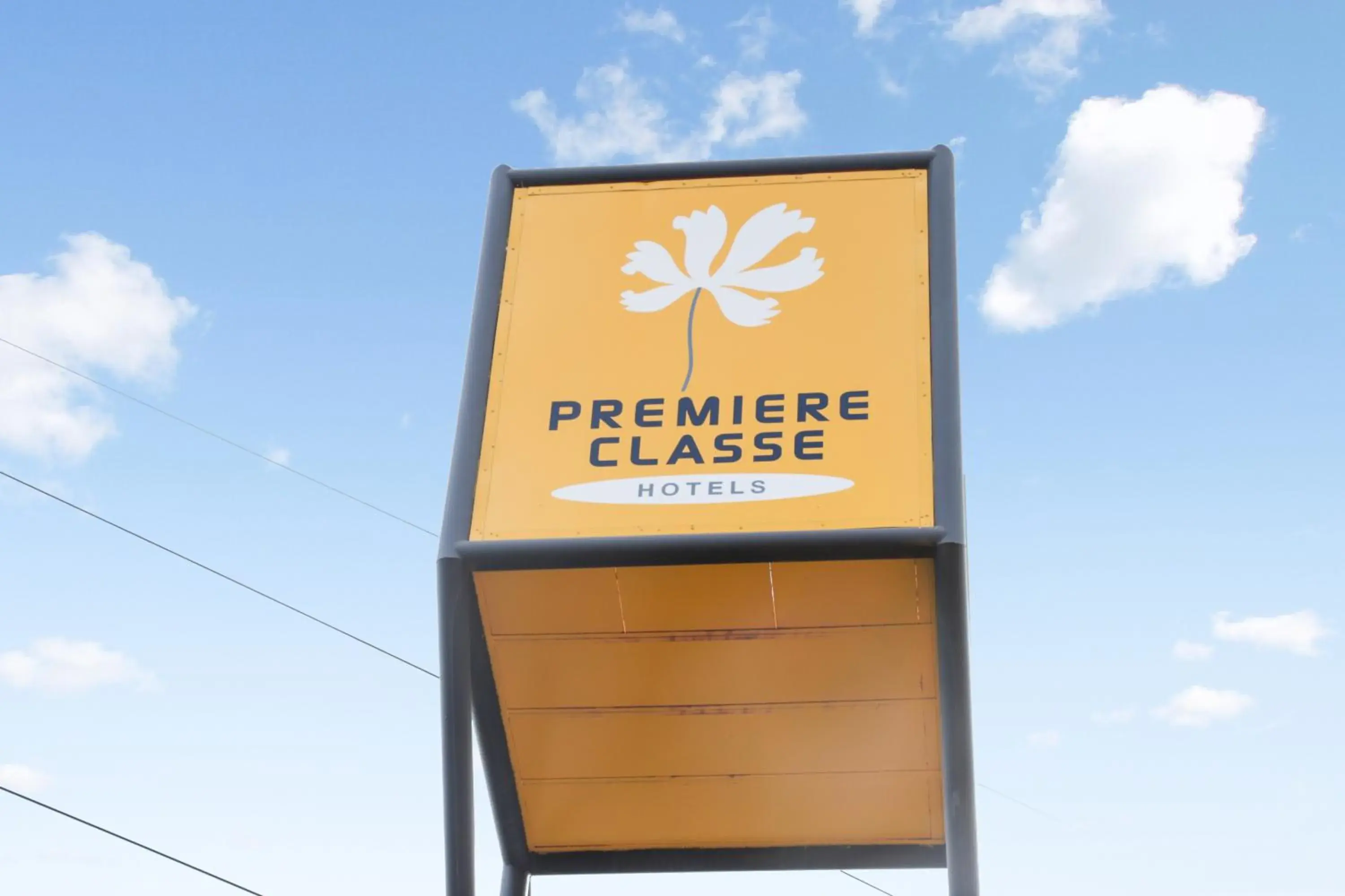 Property logo or sign in Premiere Classe Thionville - Yutz