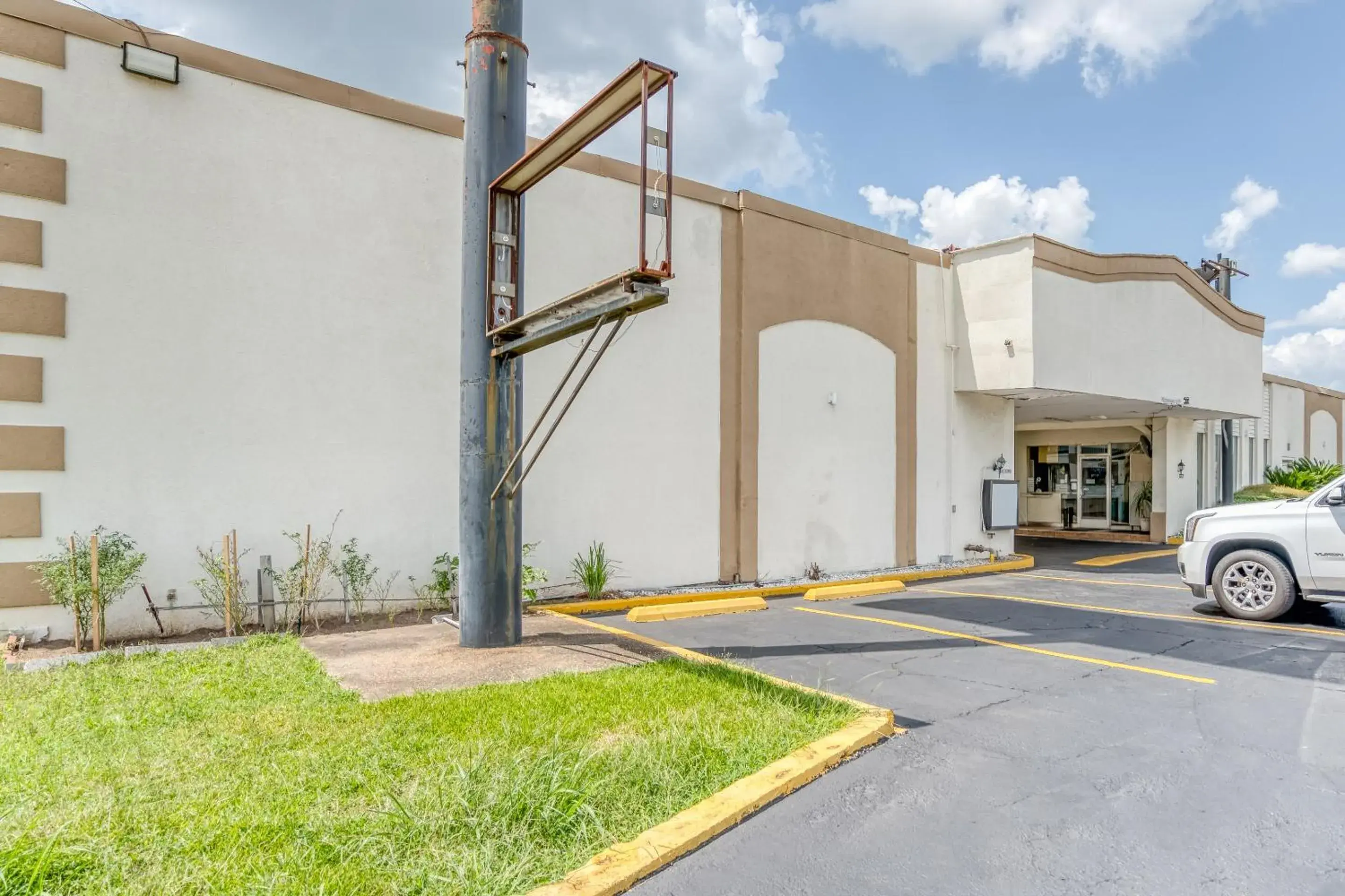 Facade/entrance, Garden in OYO Hotel Alexandria LA- Hwy 165