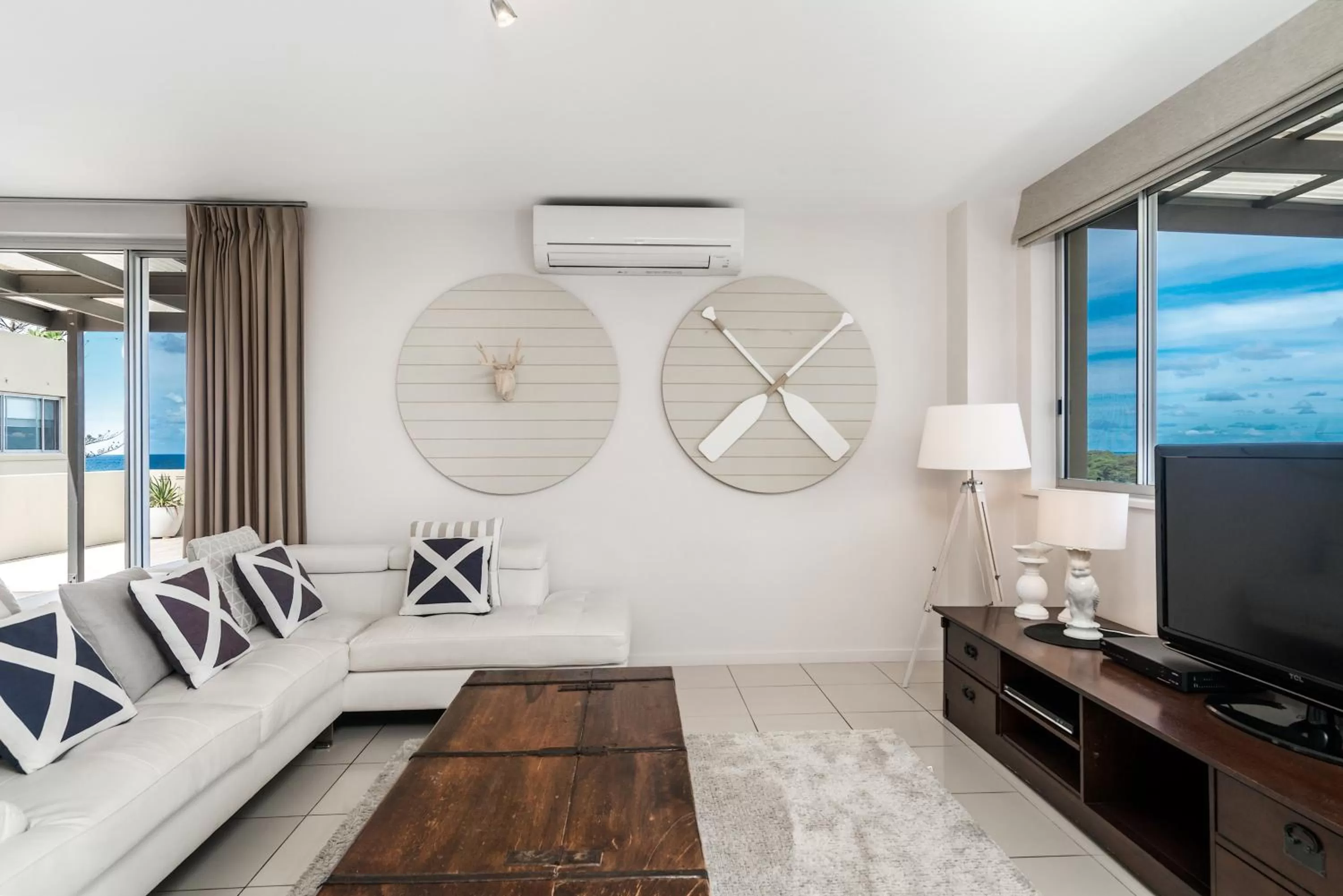 Living room in Grandview Apartments