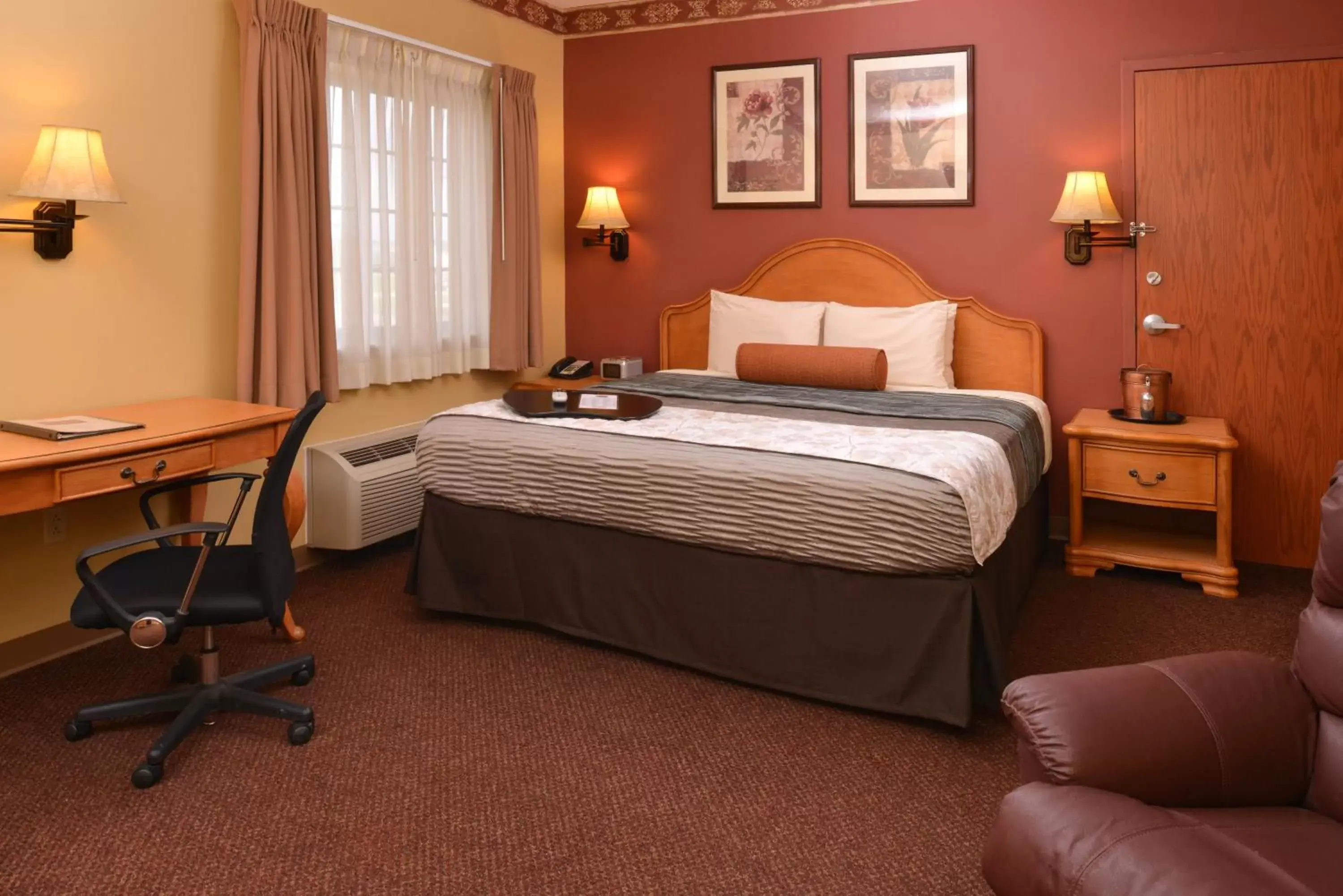 Bed in Country Hearth Inn & Suites Edwardsville