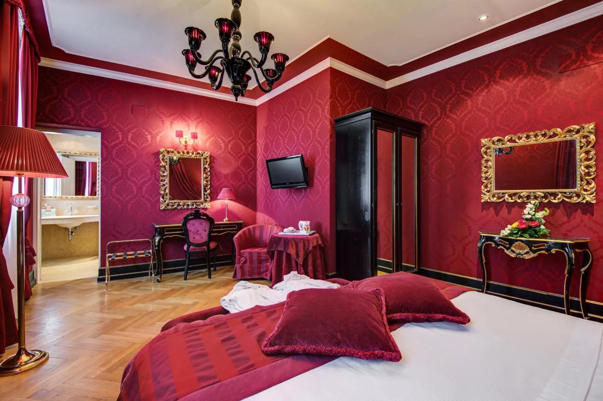 Photo of the whole room in Hotel Al Duca Di Venezia