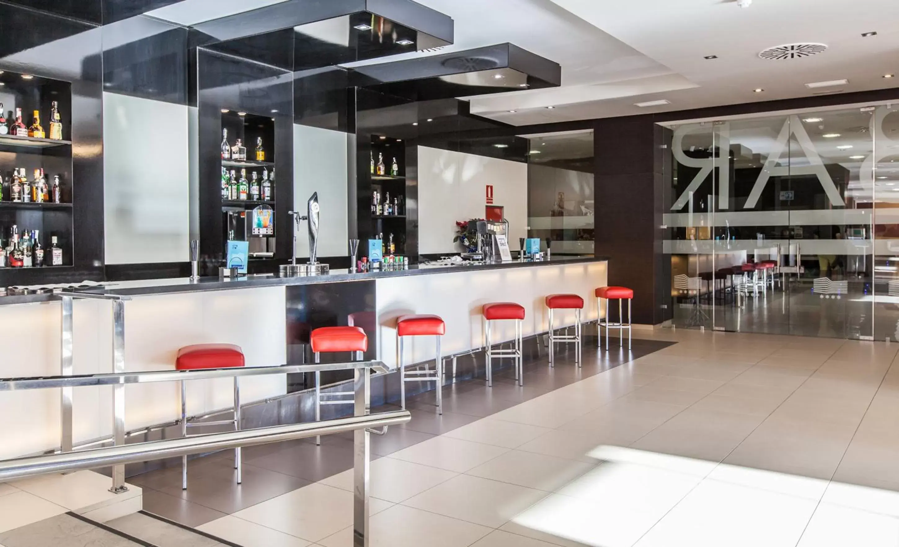 Lounge or bar, Lounge/Bar in BLUESEA Gran Cervantes