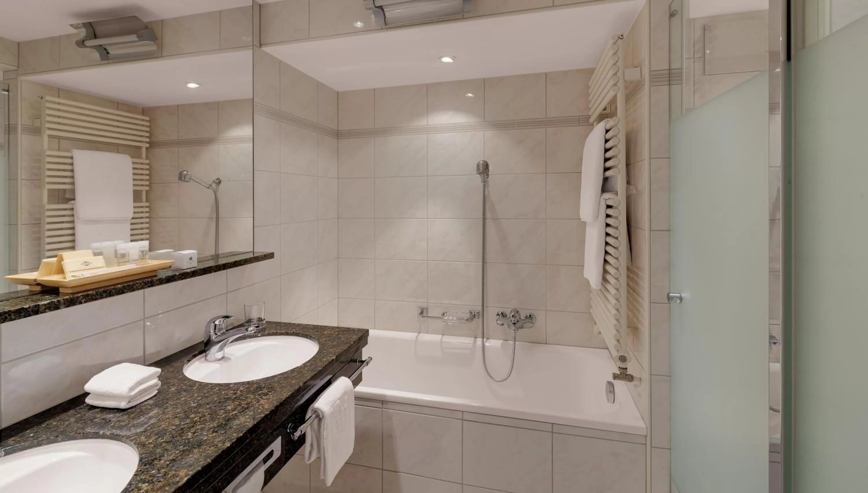 Bathroom in Morosani Posthotel